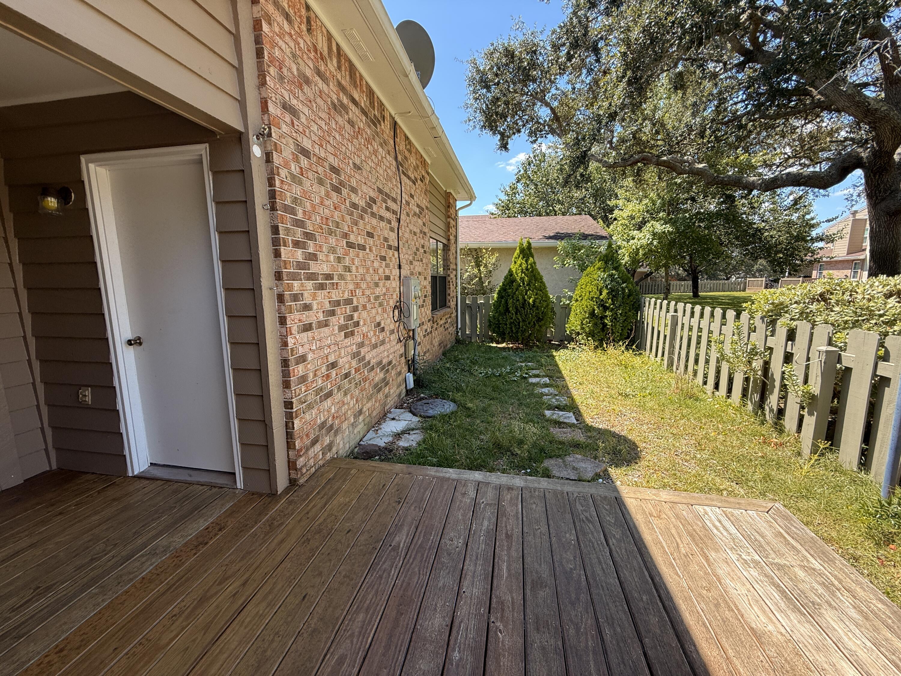 GREEN ARBOR T/H - Residential