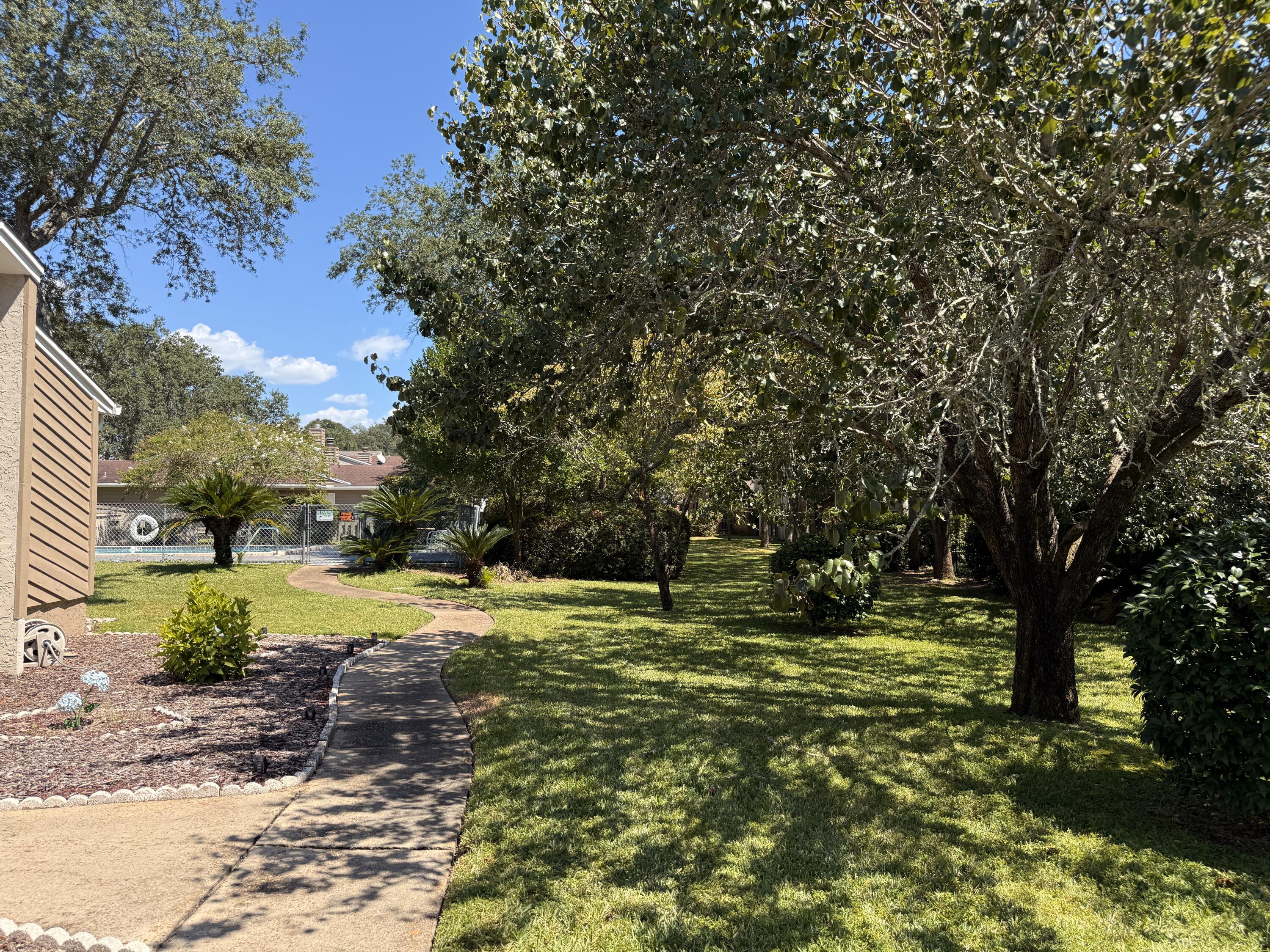 GREEN ARBOR T/H - Residential