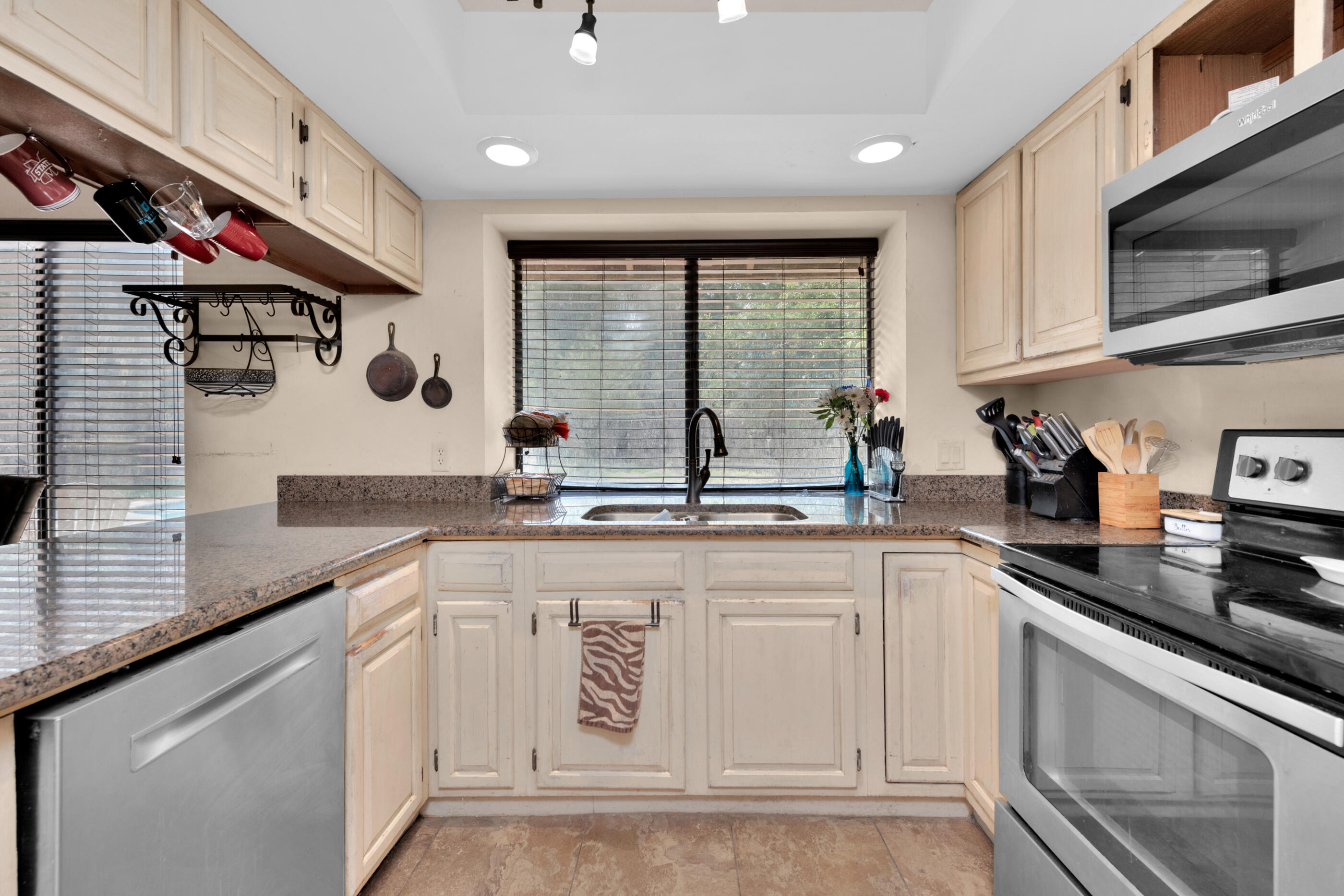 CARIBBEAN VILLAGE 1A - Residential