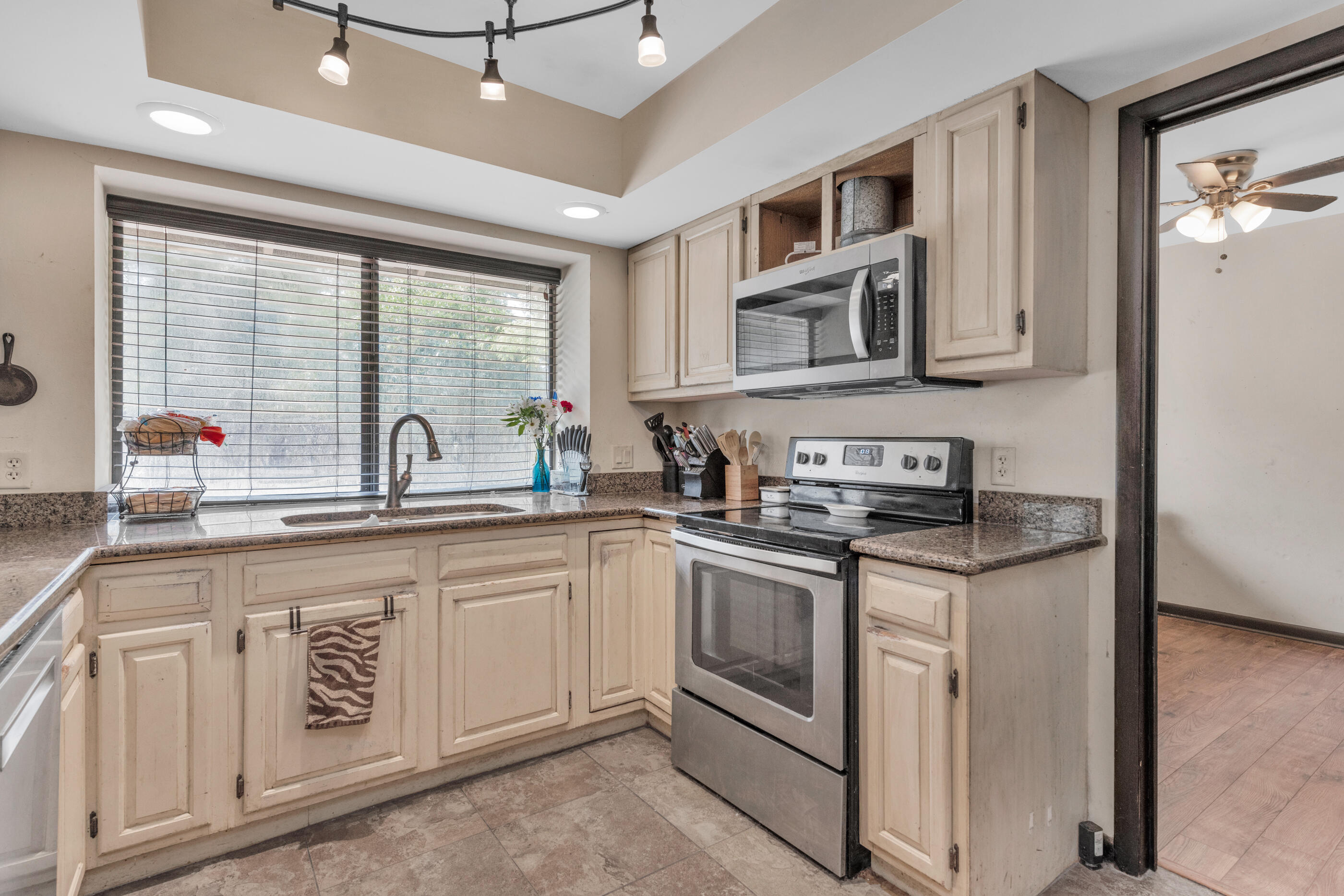 CARIBBEAN VILLAGE 1A - Residential