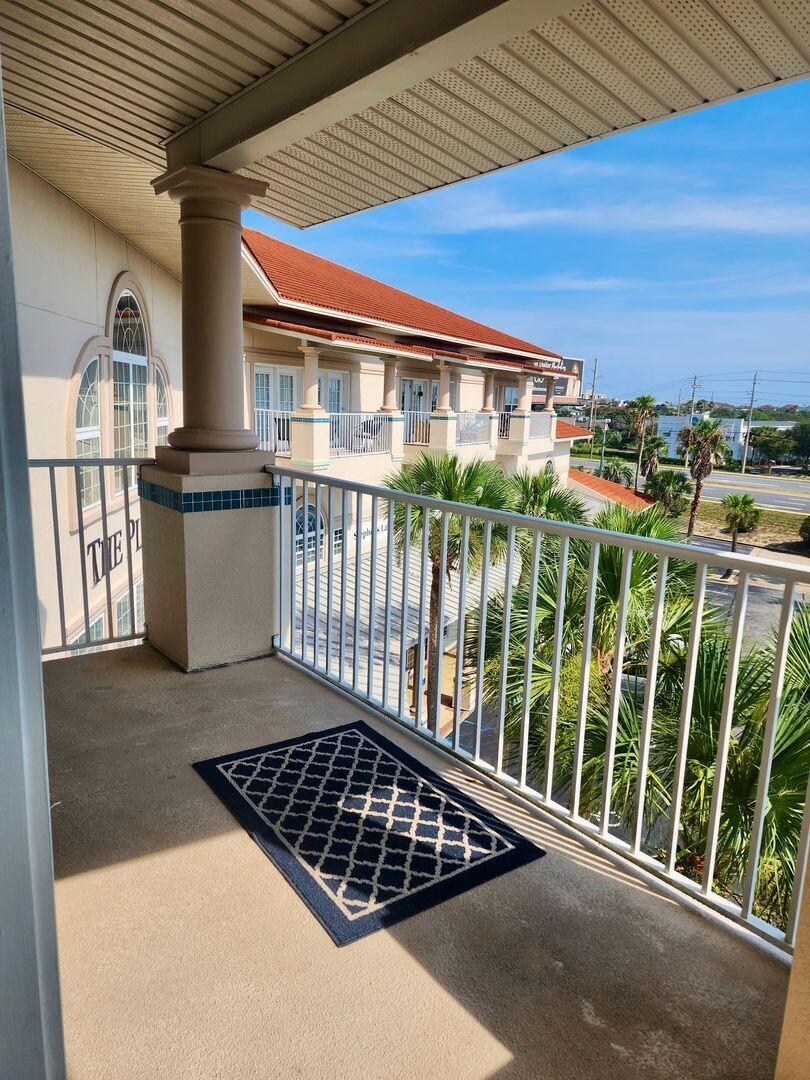 DESTIN BEACH CLUB - Residential Lease