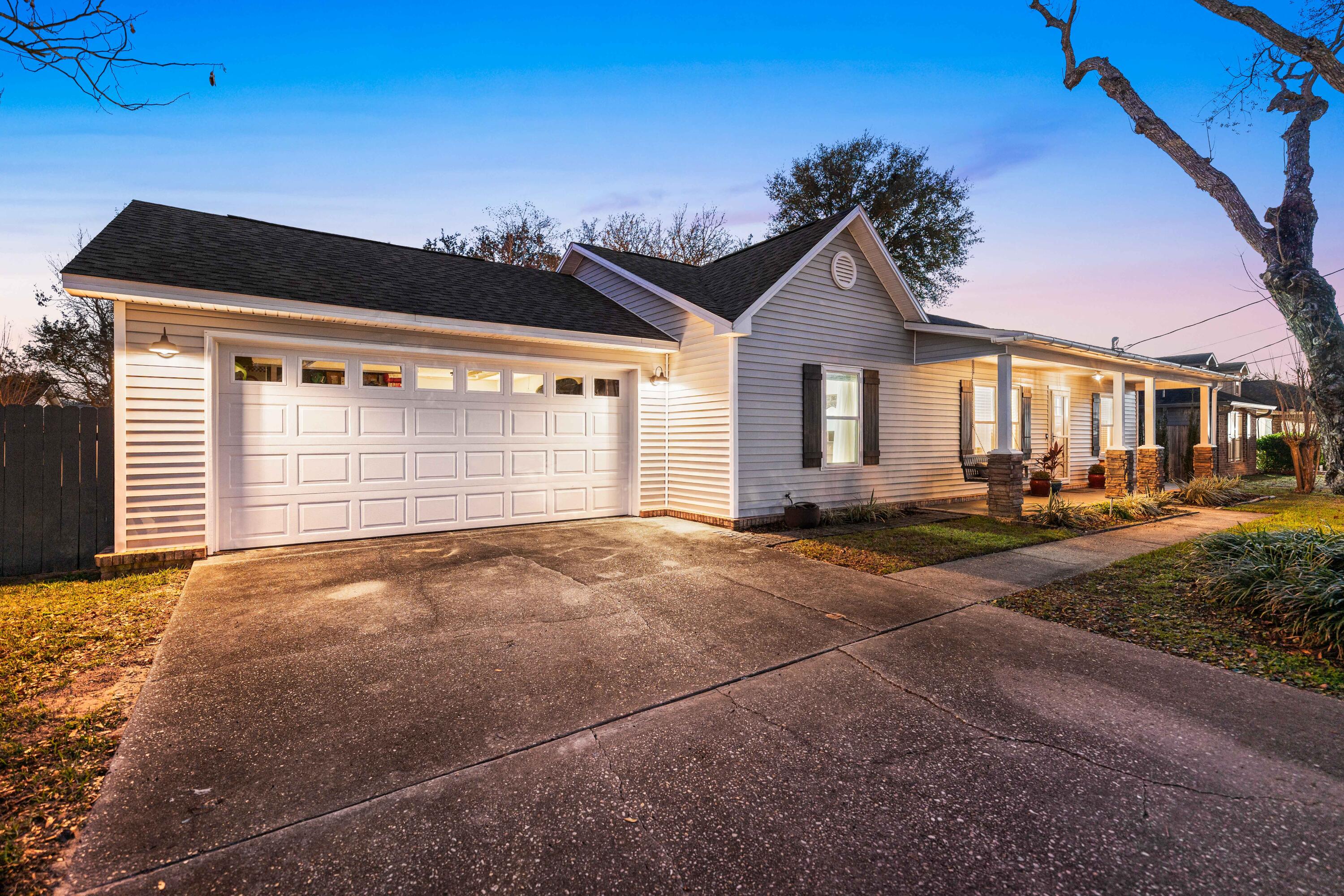 COUNTRY BREEZE ESTATES - Residential