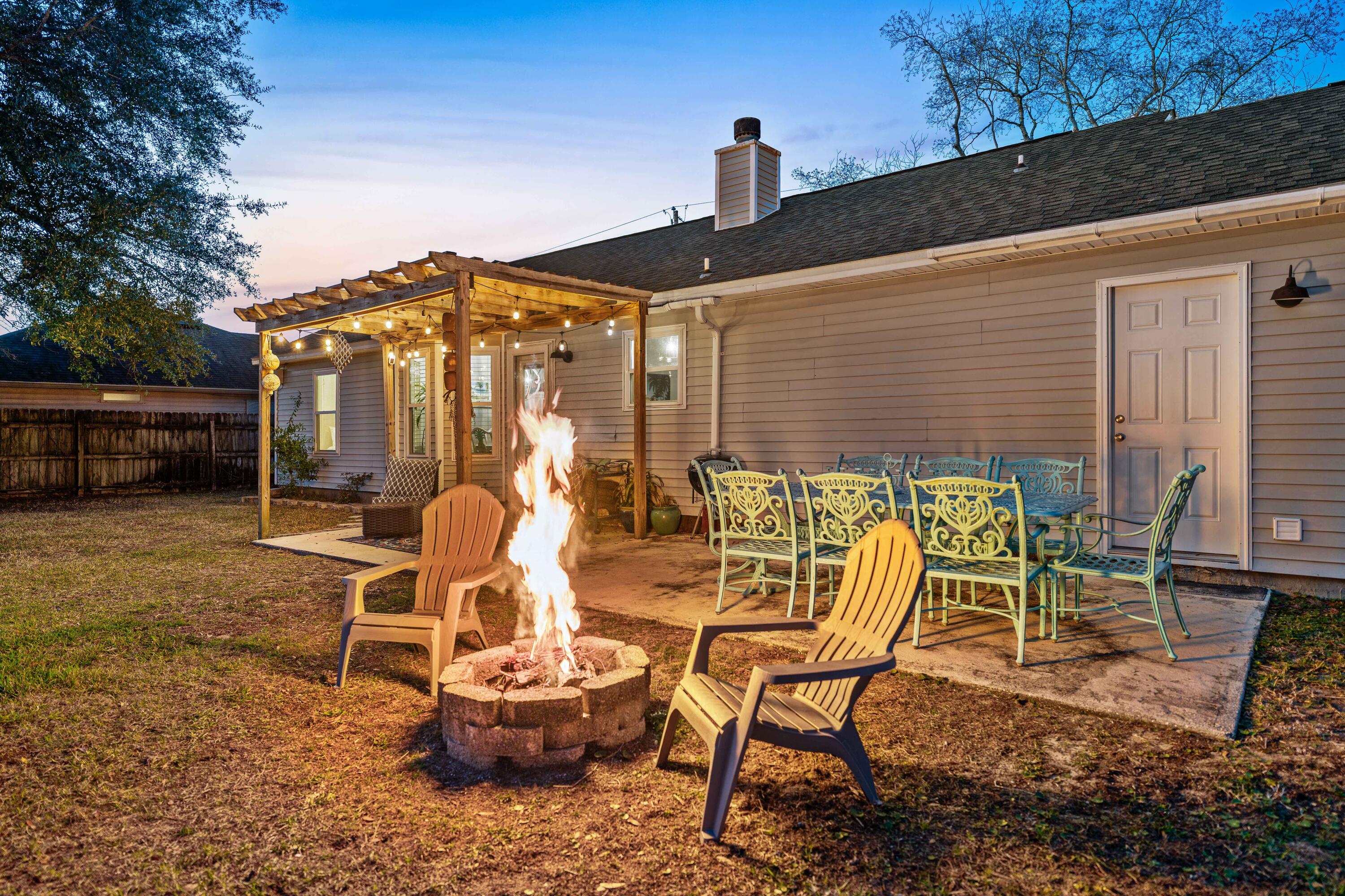 COUNTRY BREEZE ESTATES - Residential