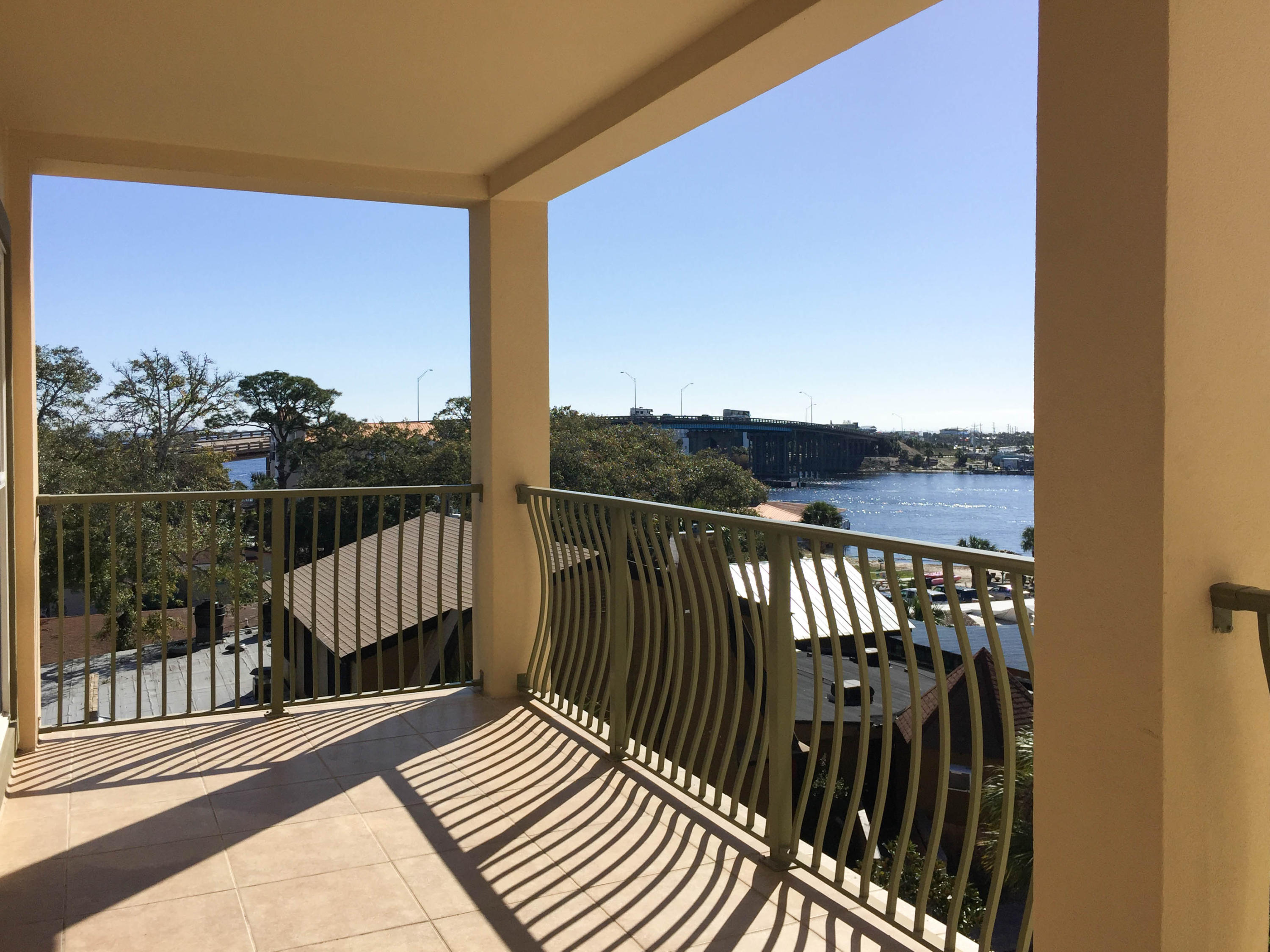 SAILWATCH LANDING - Residential