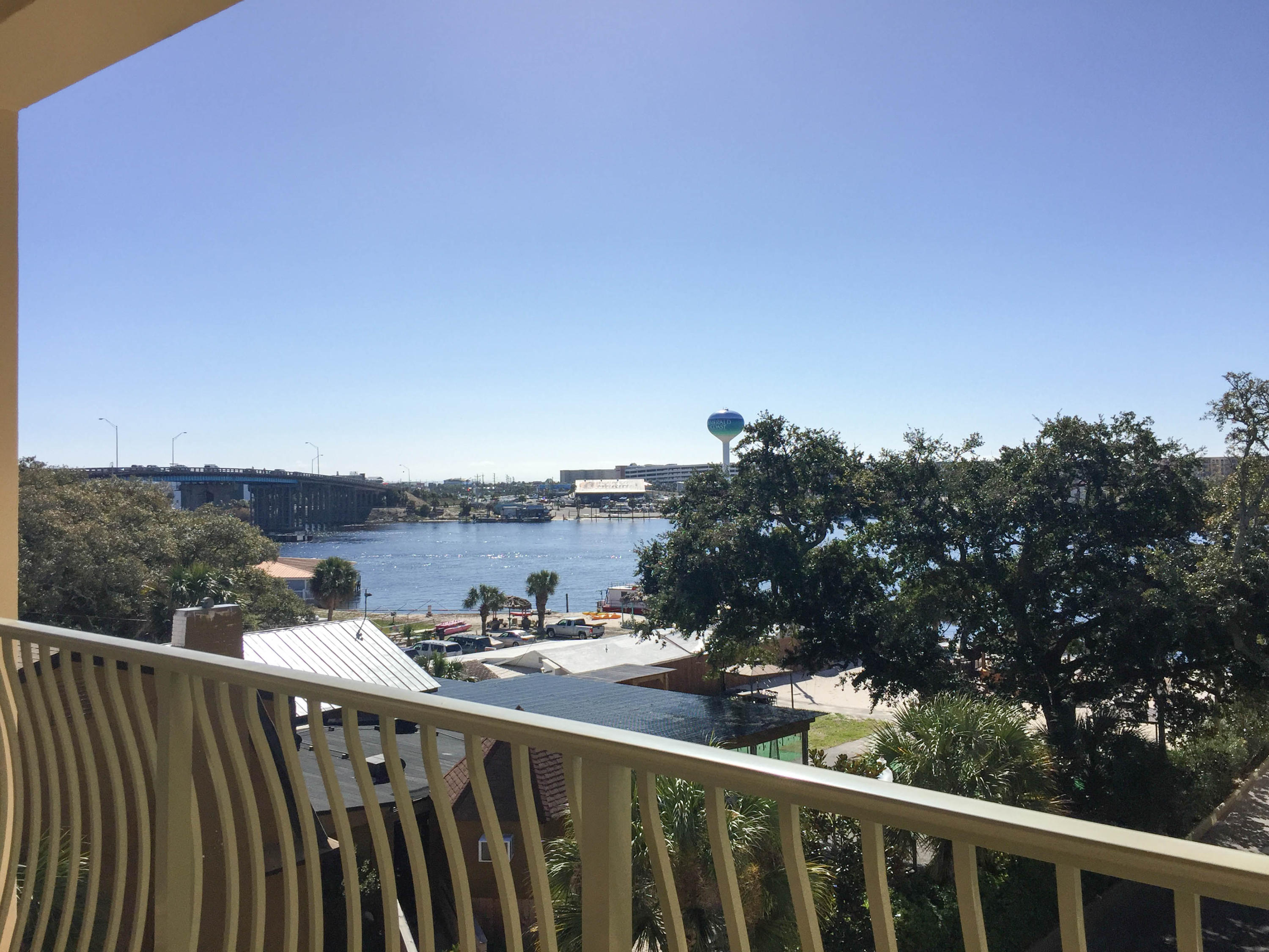 SAILWATCH LANDING - Residential