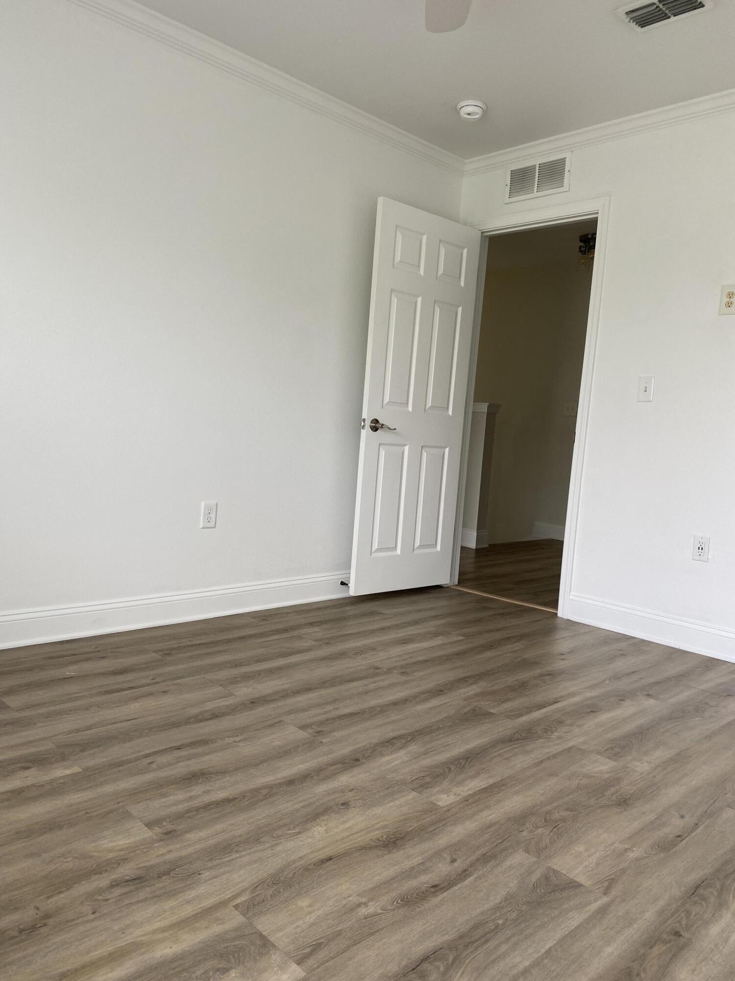 EAGLES LANDING S/D - Residential Lease