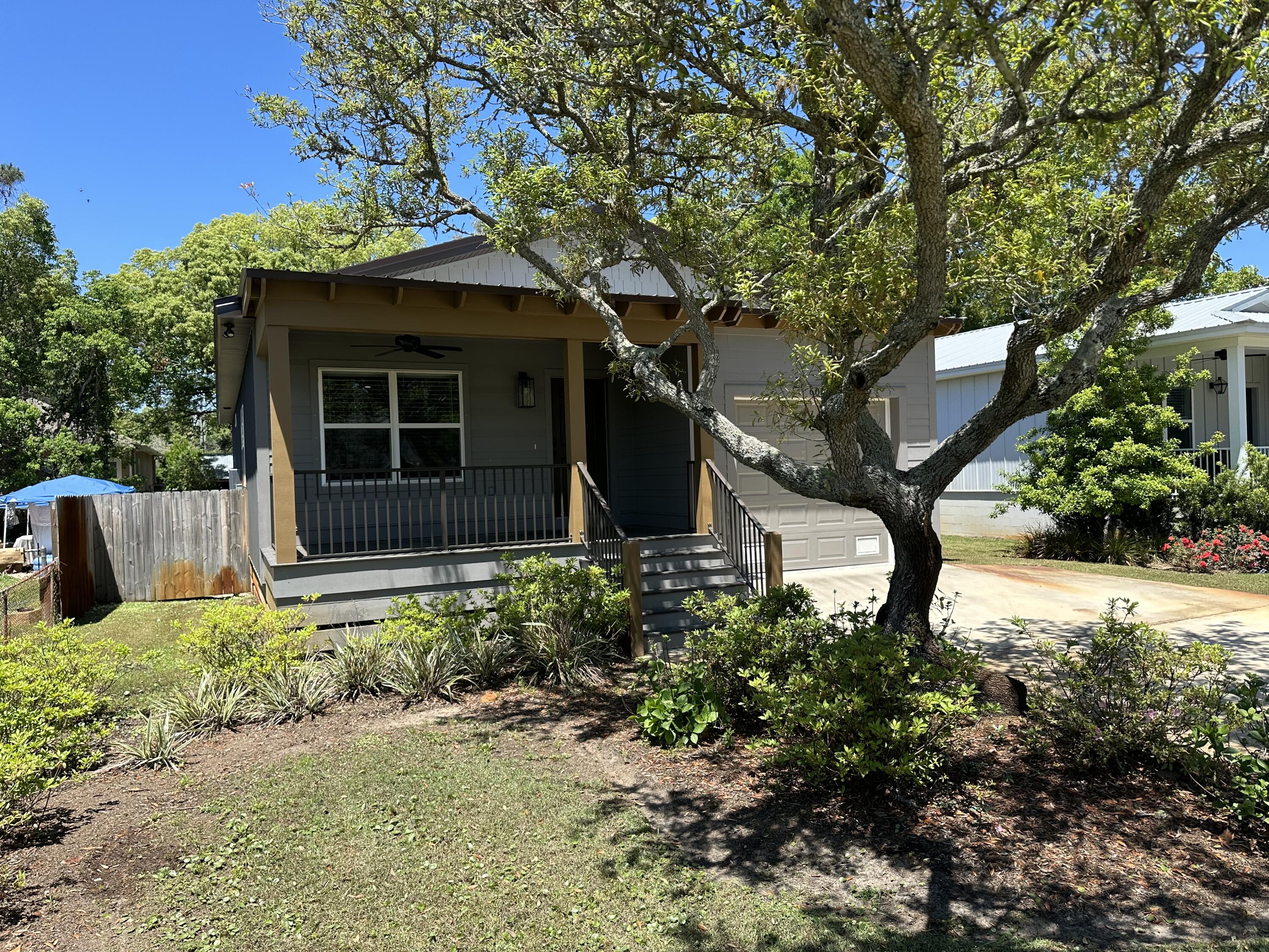 KELLYS ADDN - Residential Lease