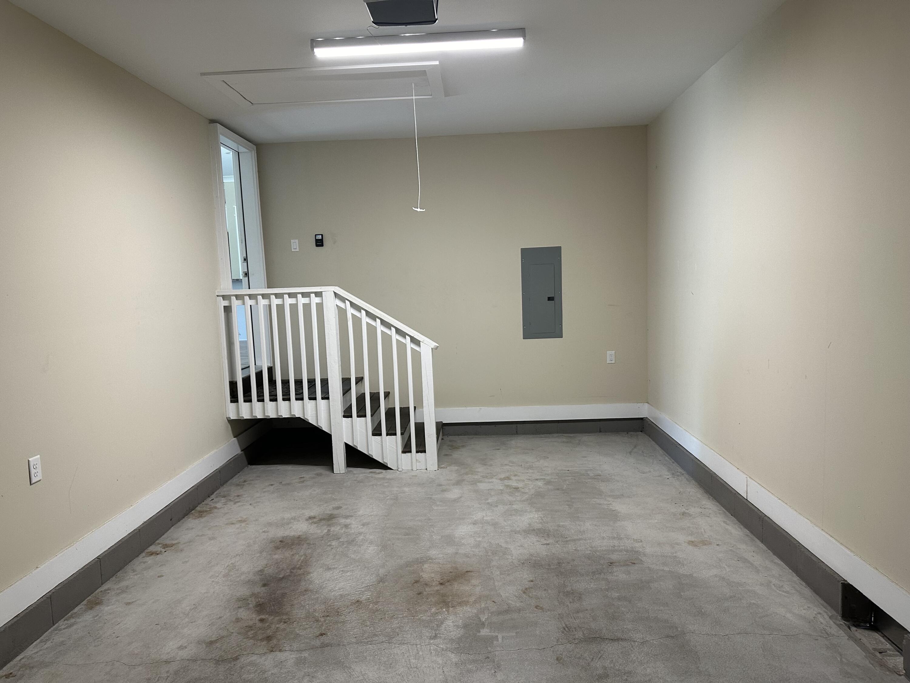 KELLYS ADDN - Residential Lease