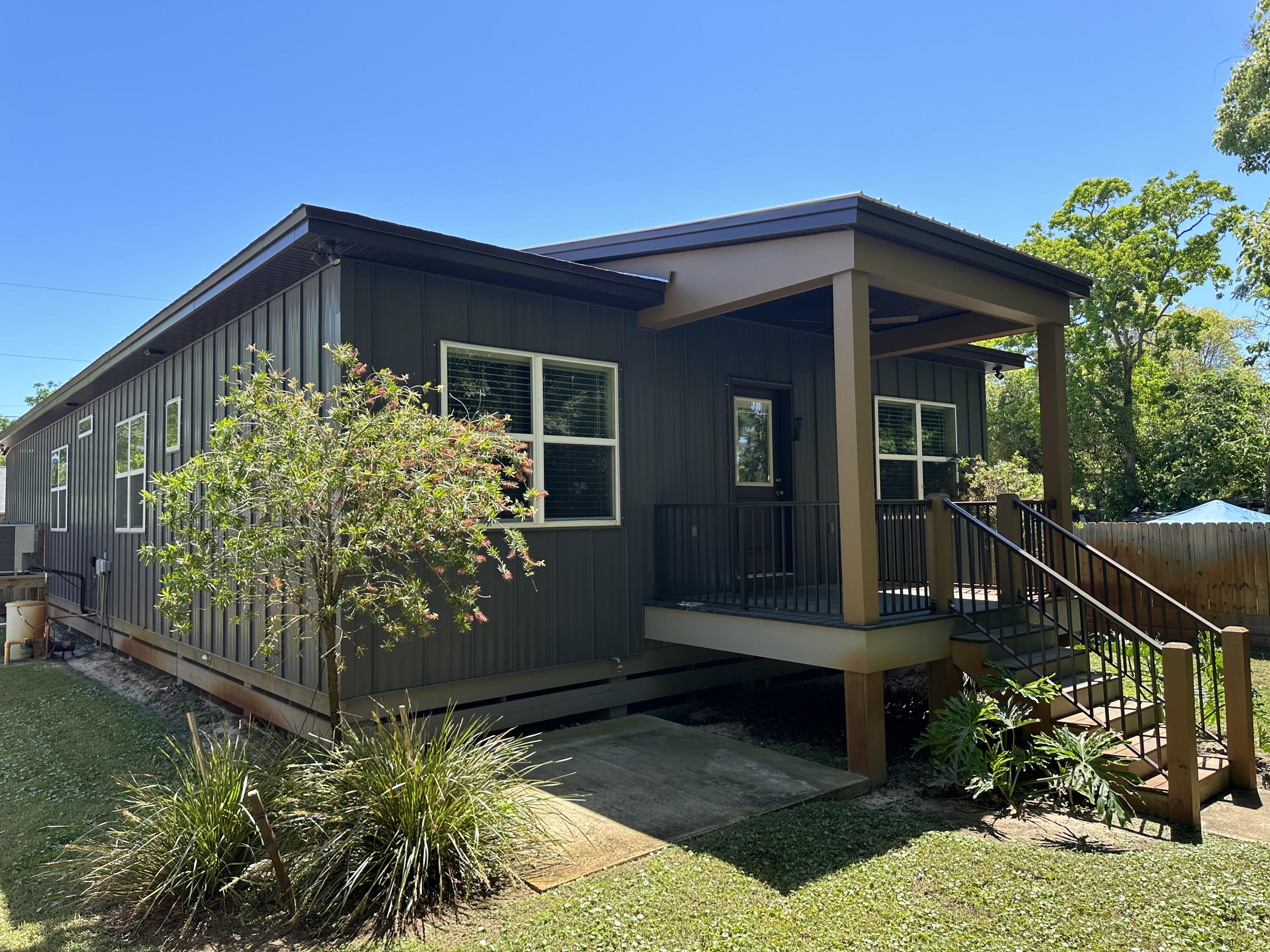 KELLYS ADDN - Residential Lease