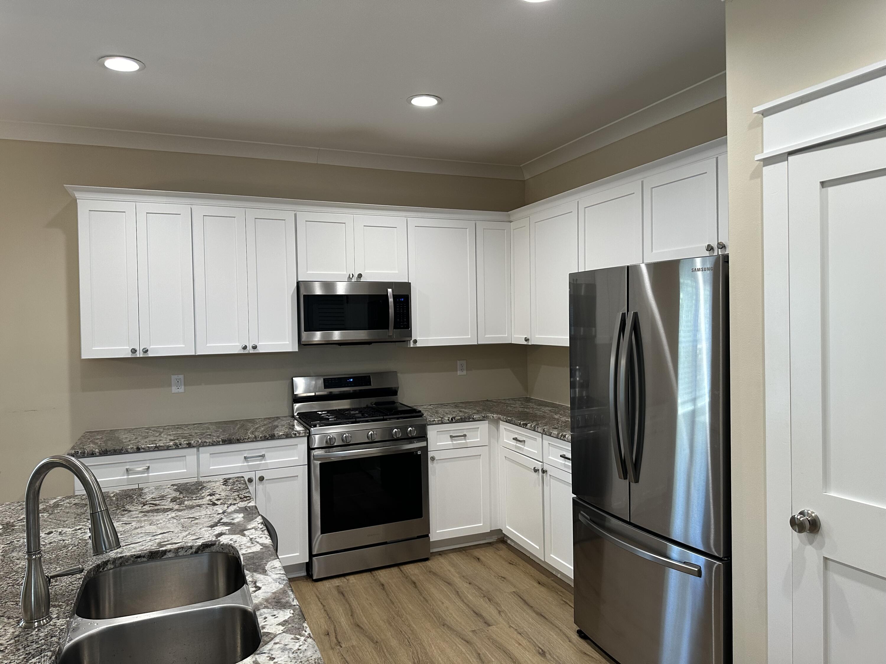 KELLYS ADDN - Residential Lease