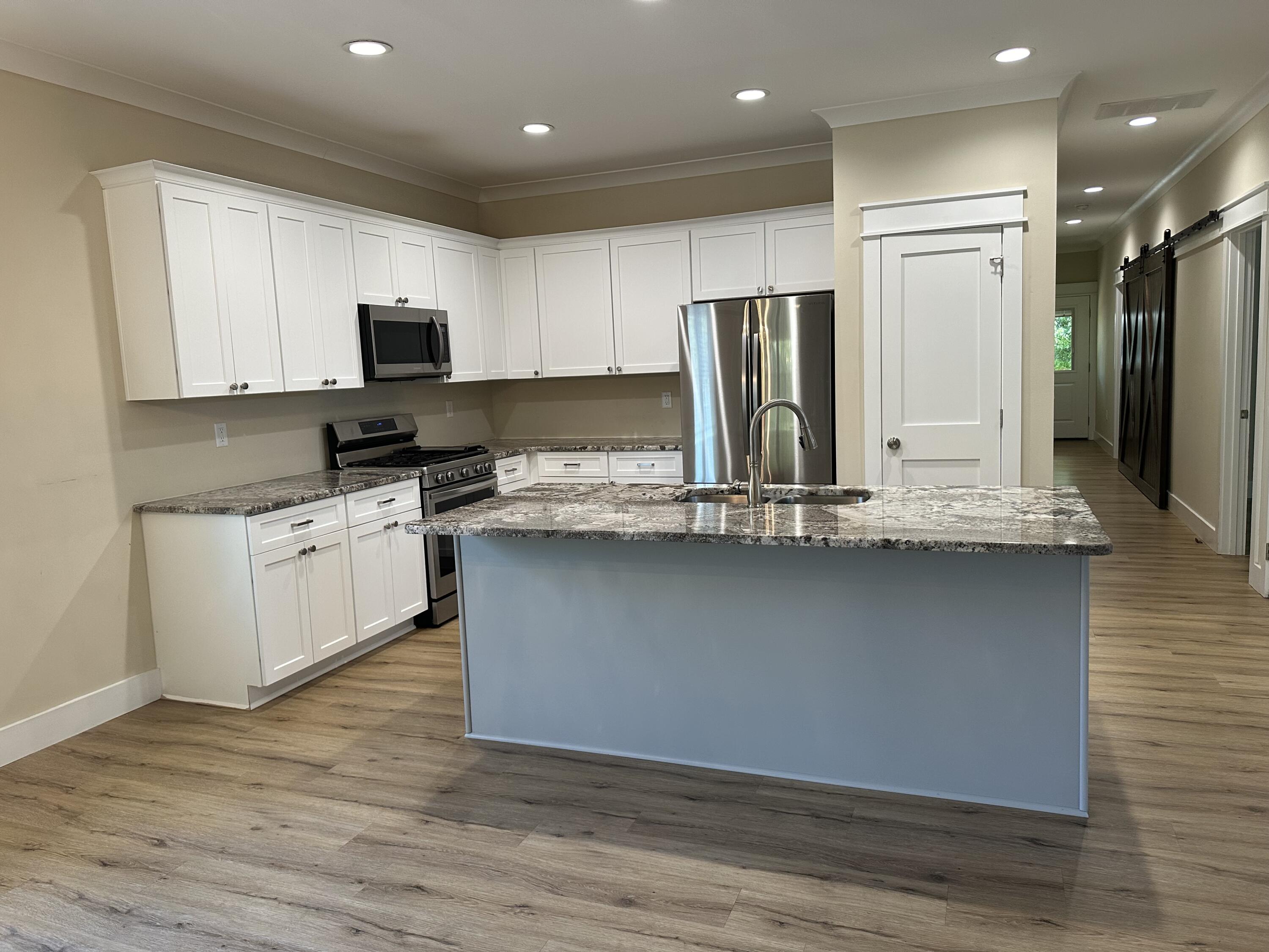 KELLYS ADDN - Residential Lease