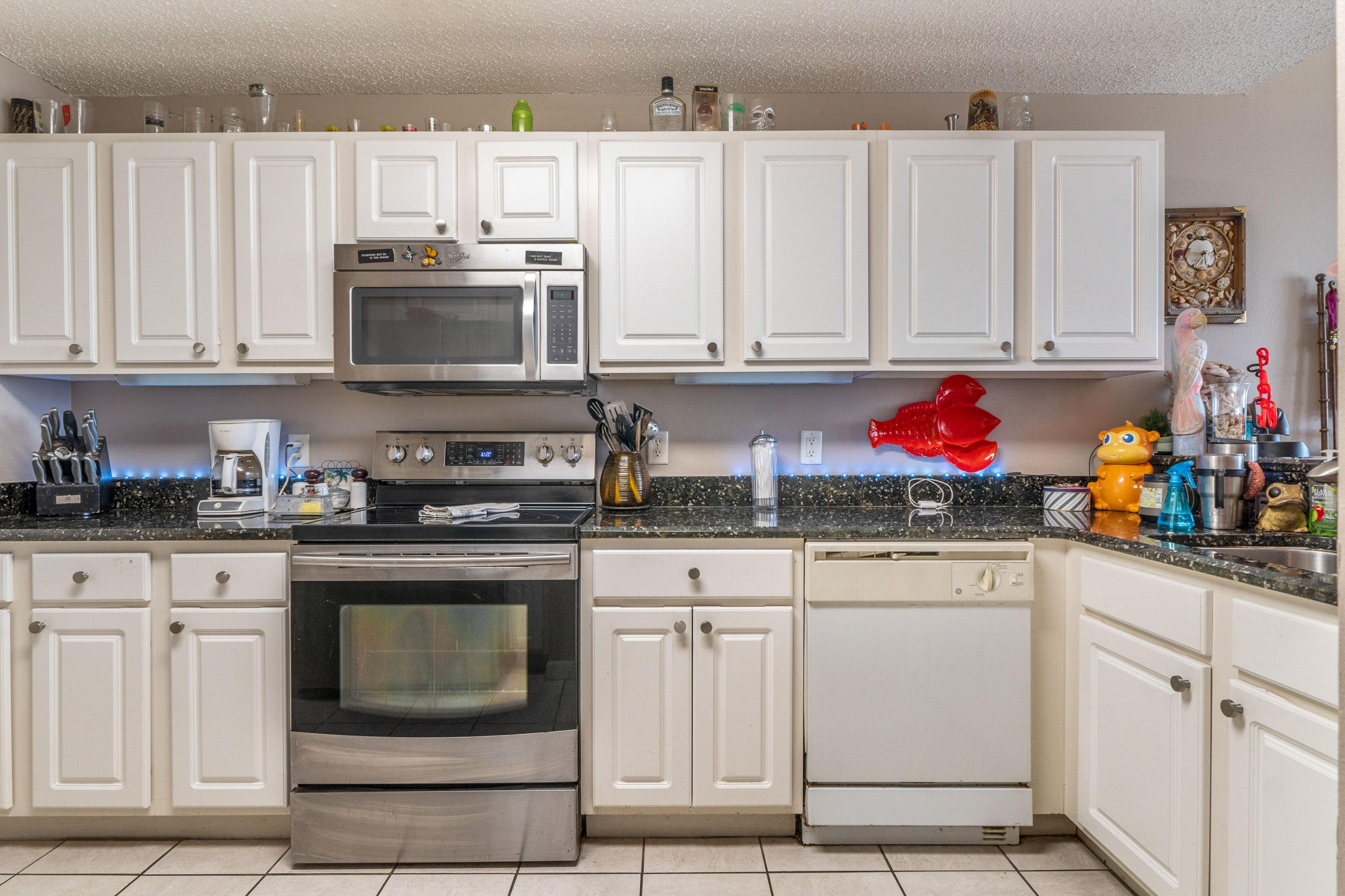 PALM COURT YACHT CLUB - Residential