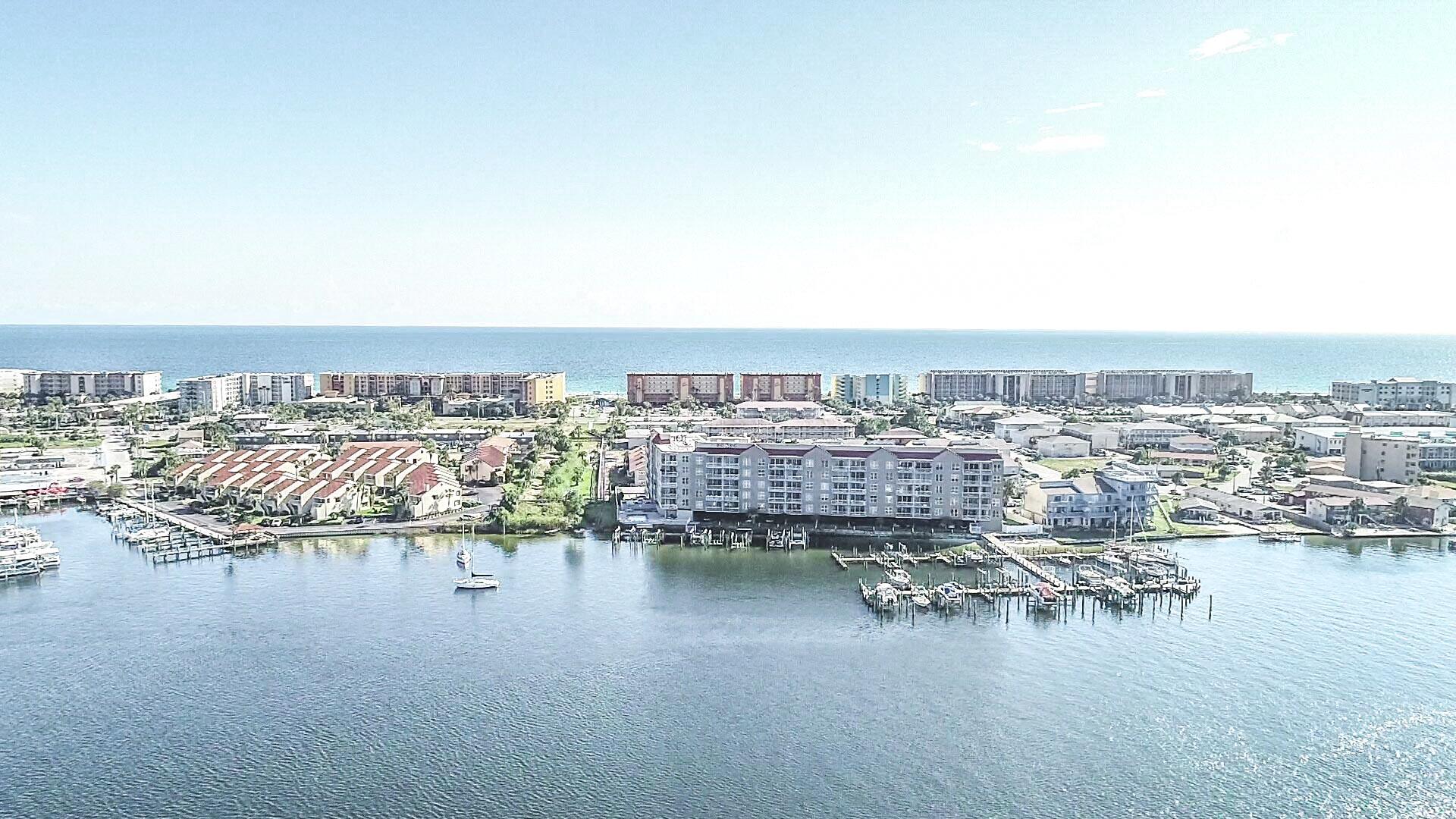 PALM COURT YACHT CLUB - Residential