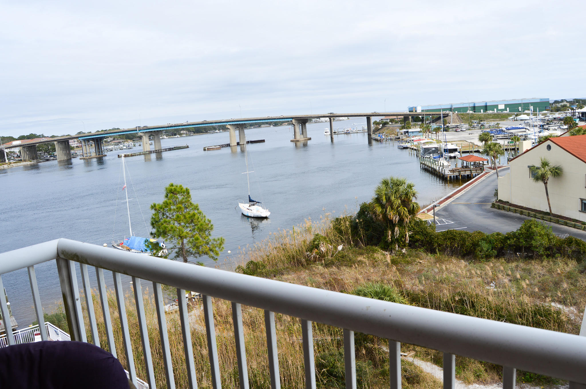 PALM COURT YACHT CLUB - Residential