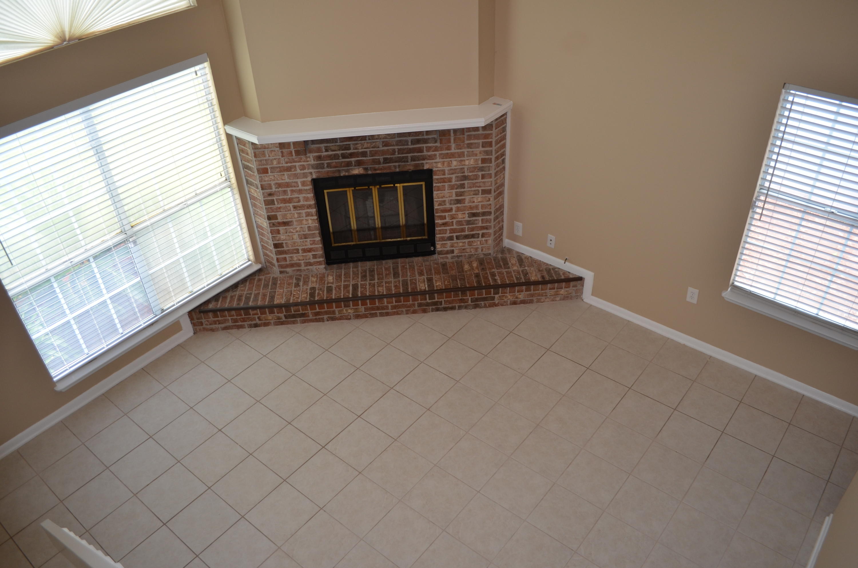 CANTERBURY WOODS - Residential Lease