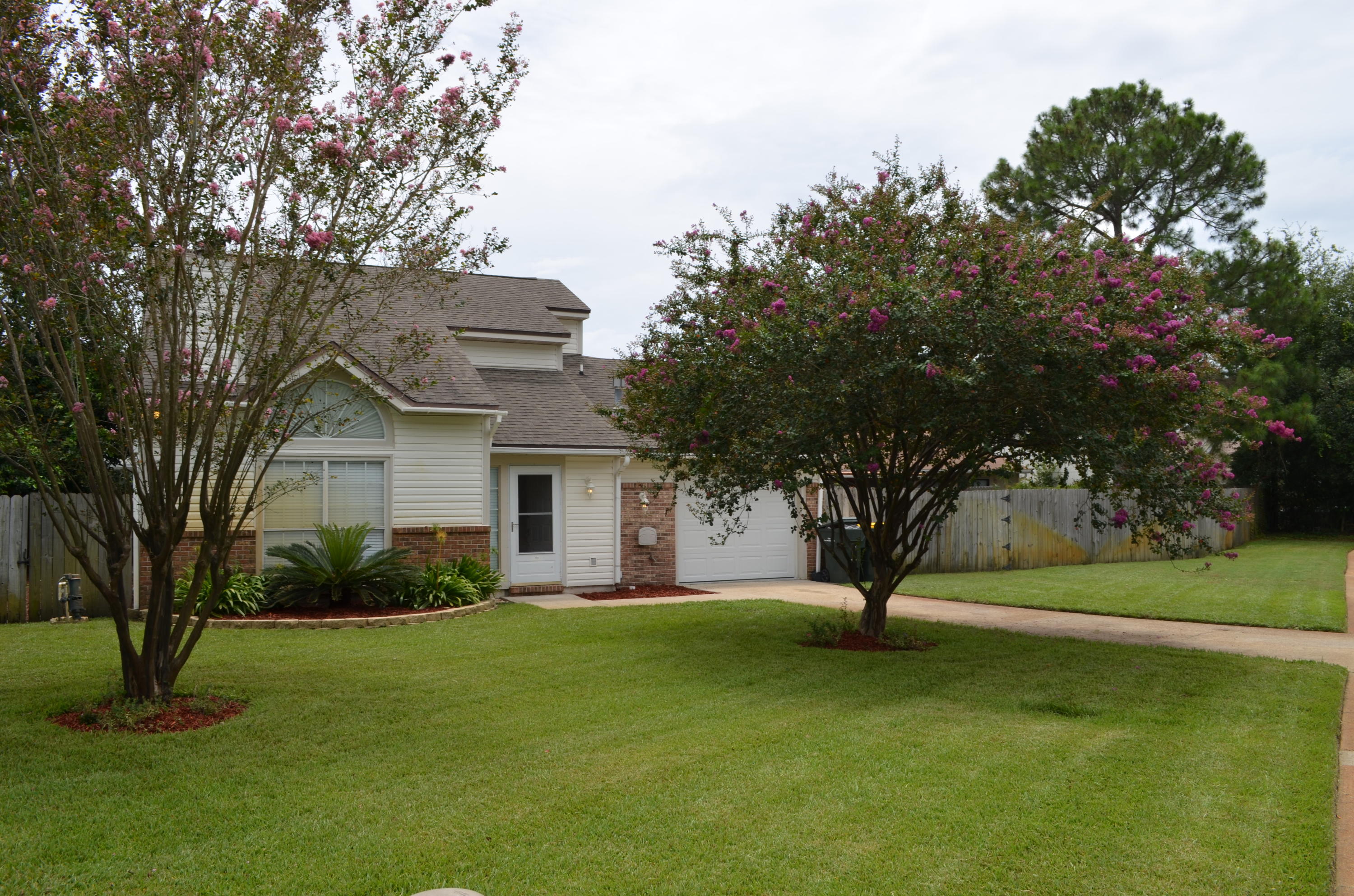 CANTERBURY WOODS - Residential Lease