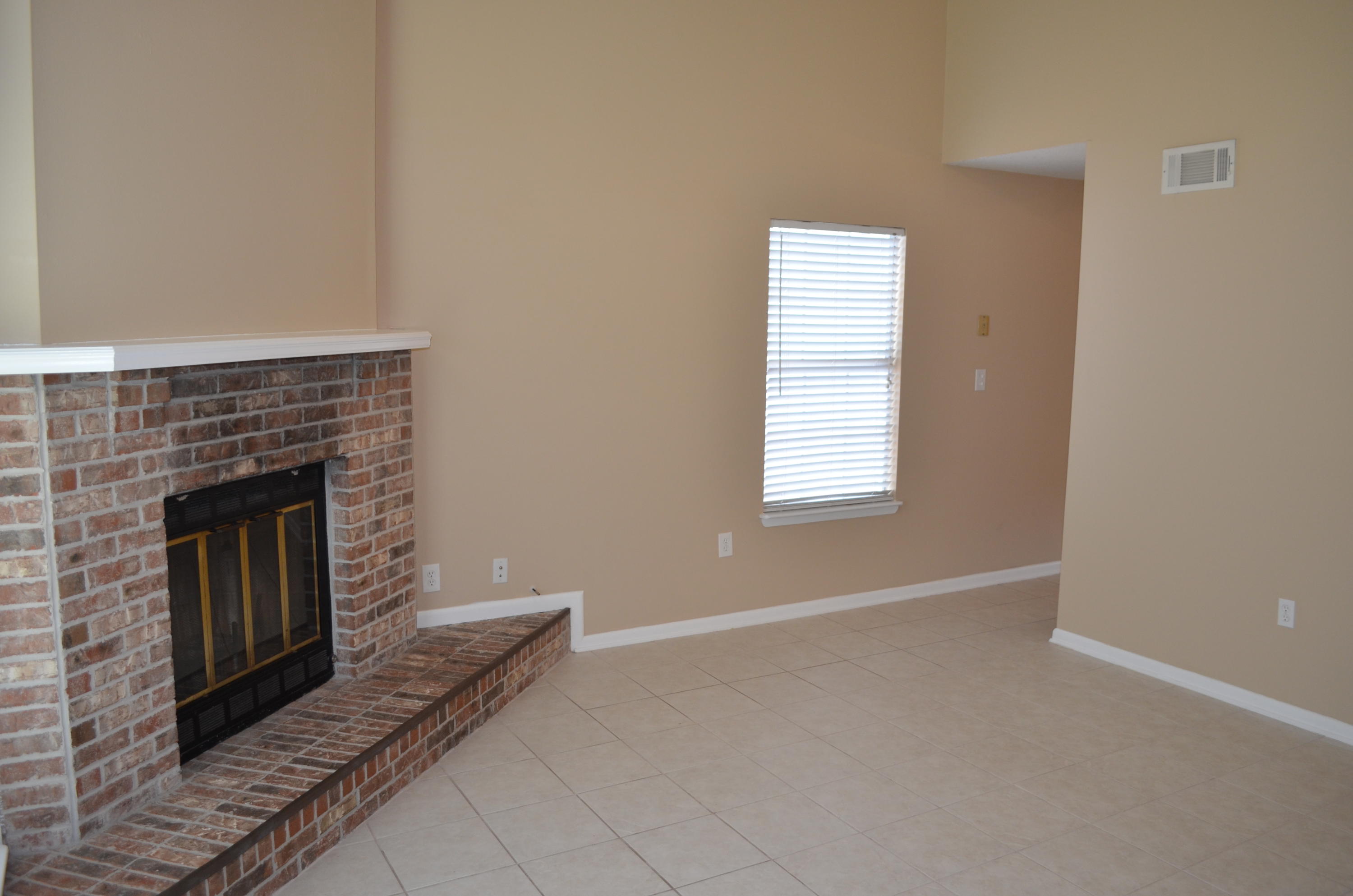 CANTERBURY WOODS - Residential Lease