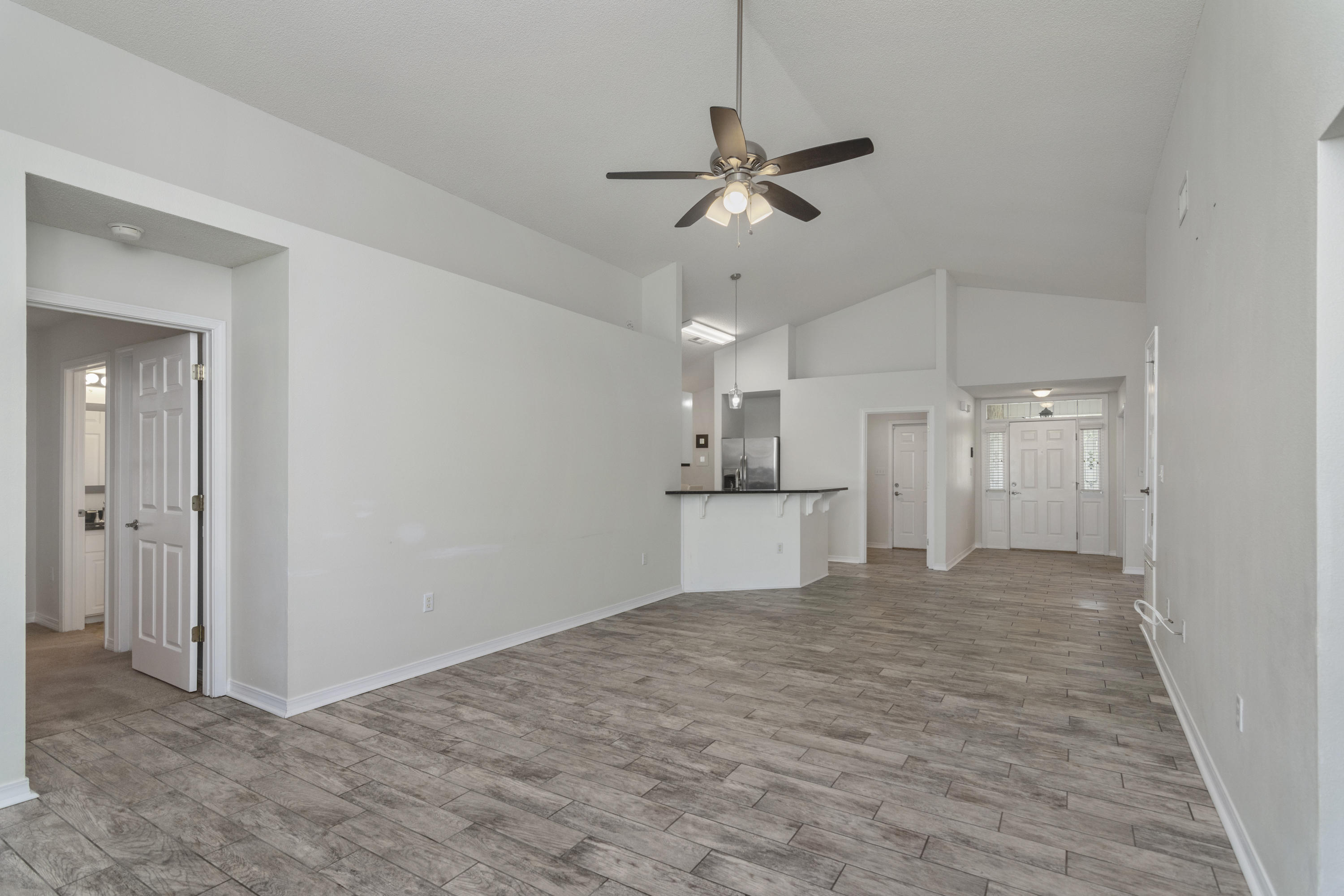 EMERALD VILLAGE PH I - Residential