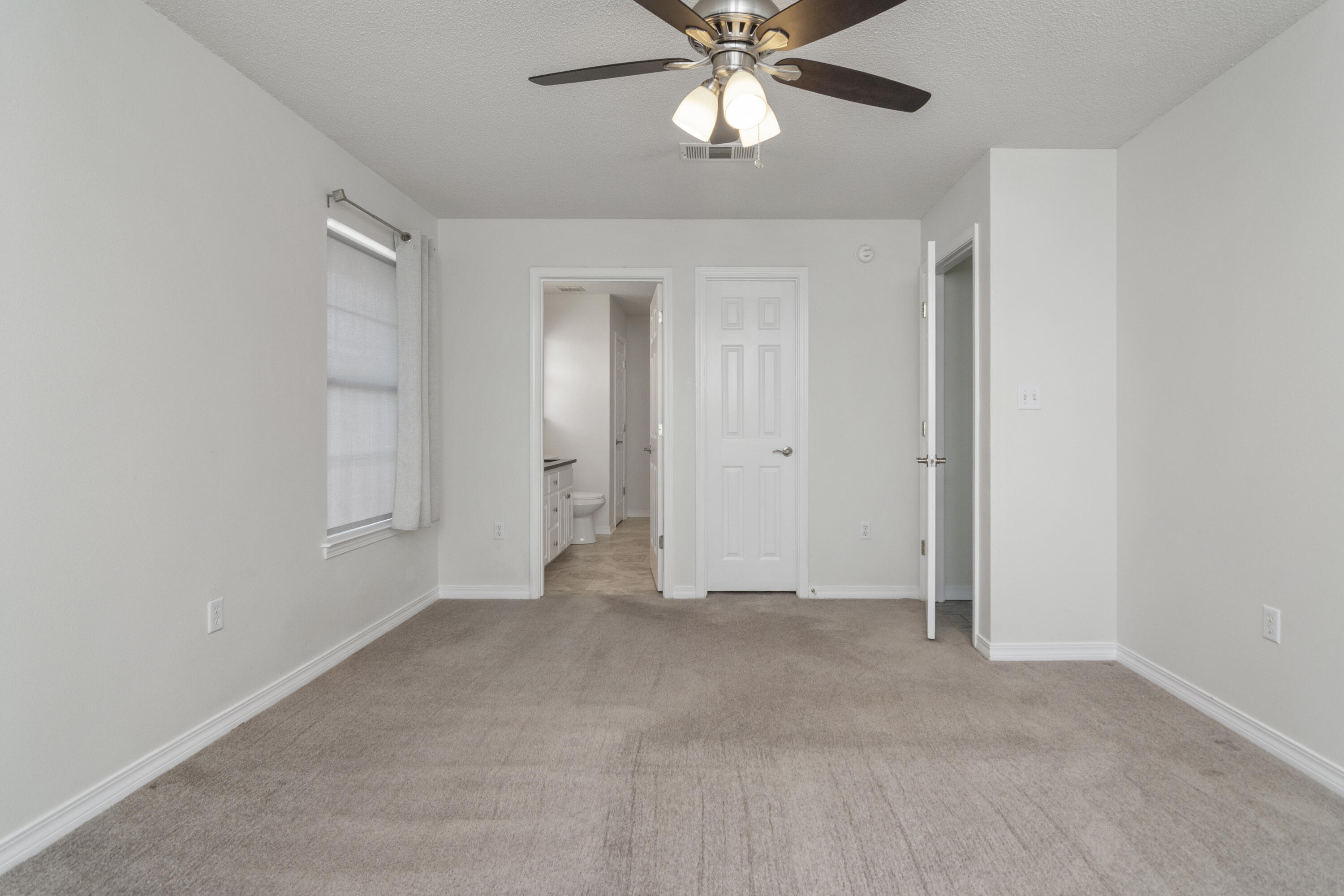 EMERALD VILLAGE PH I - Residential