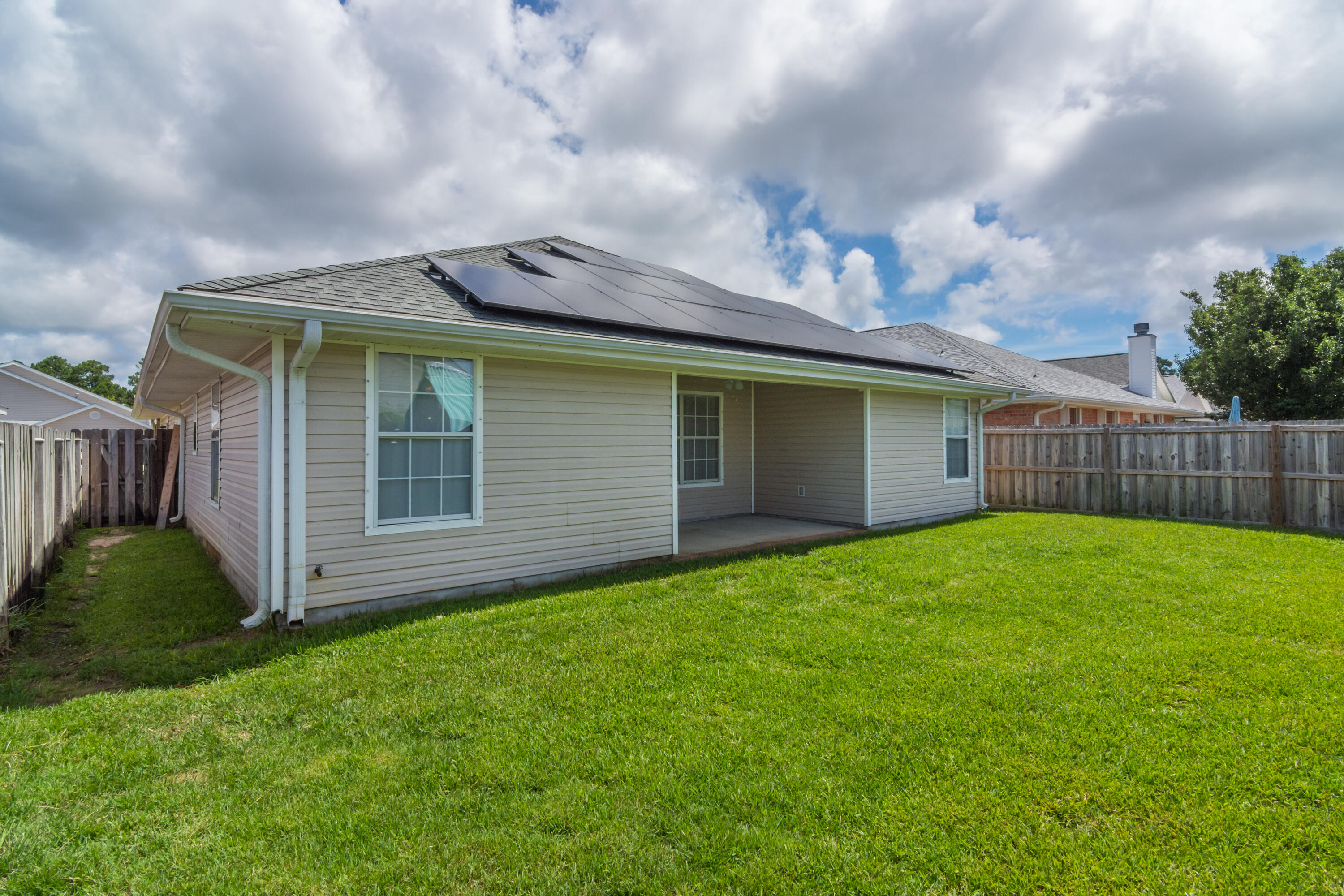 EMERALD VILLAGE PH I - Residential