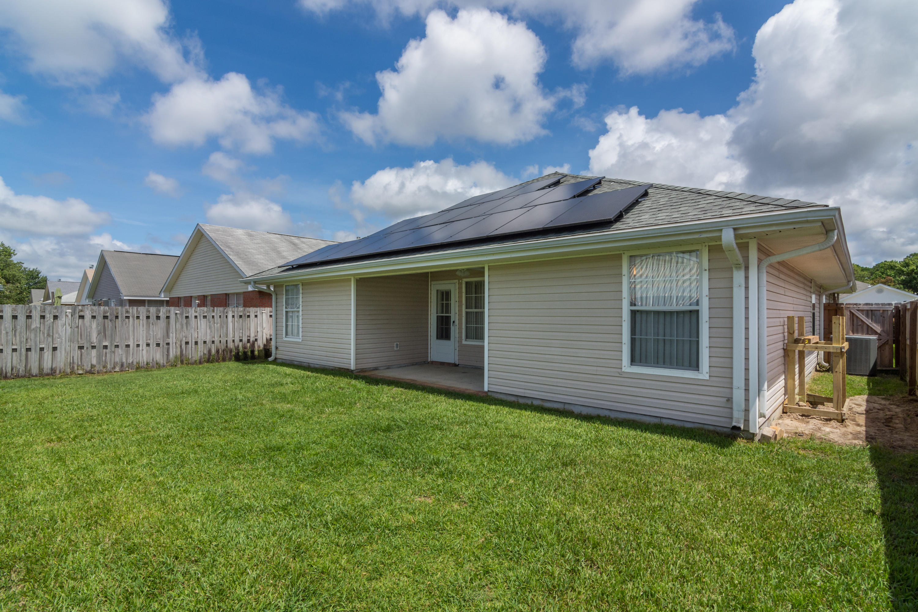 EMERALD VILLAGE PH I - Residential