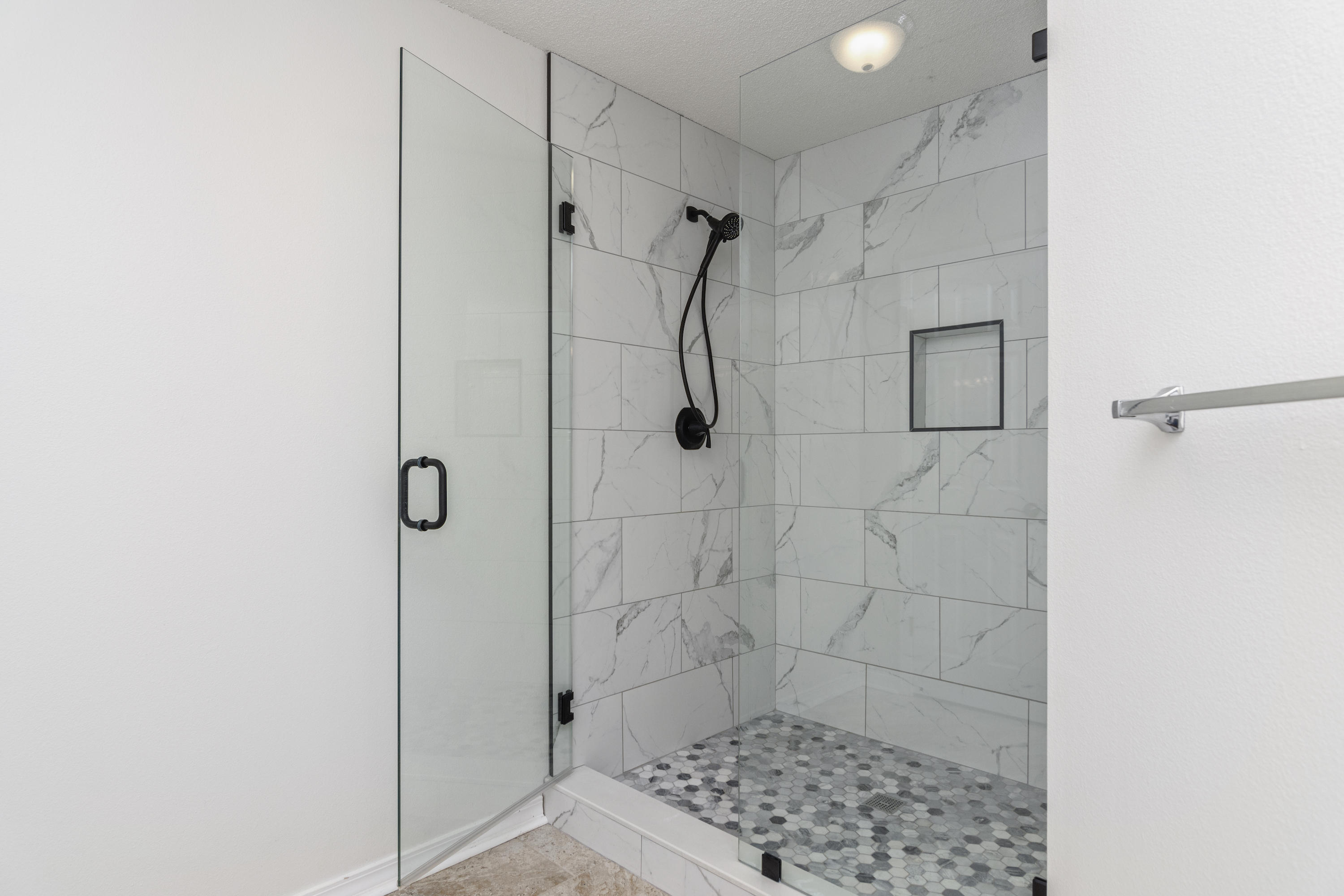 EMERALD VILLAGE PH I - Residential