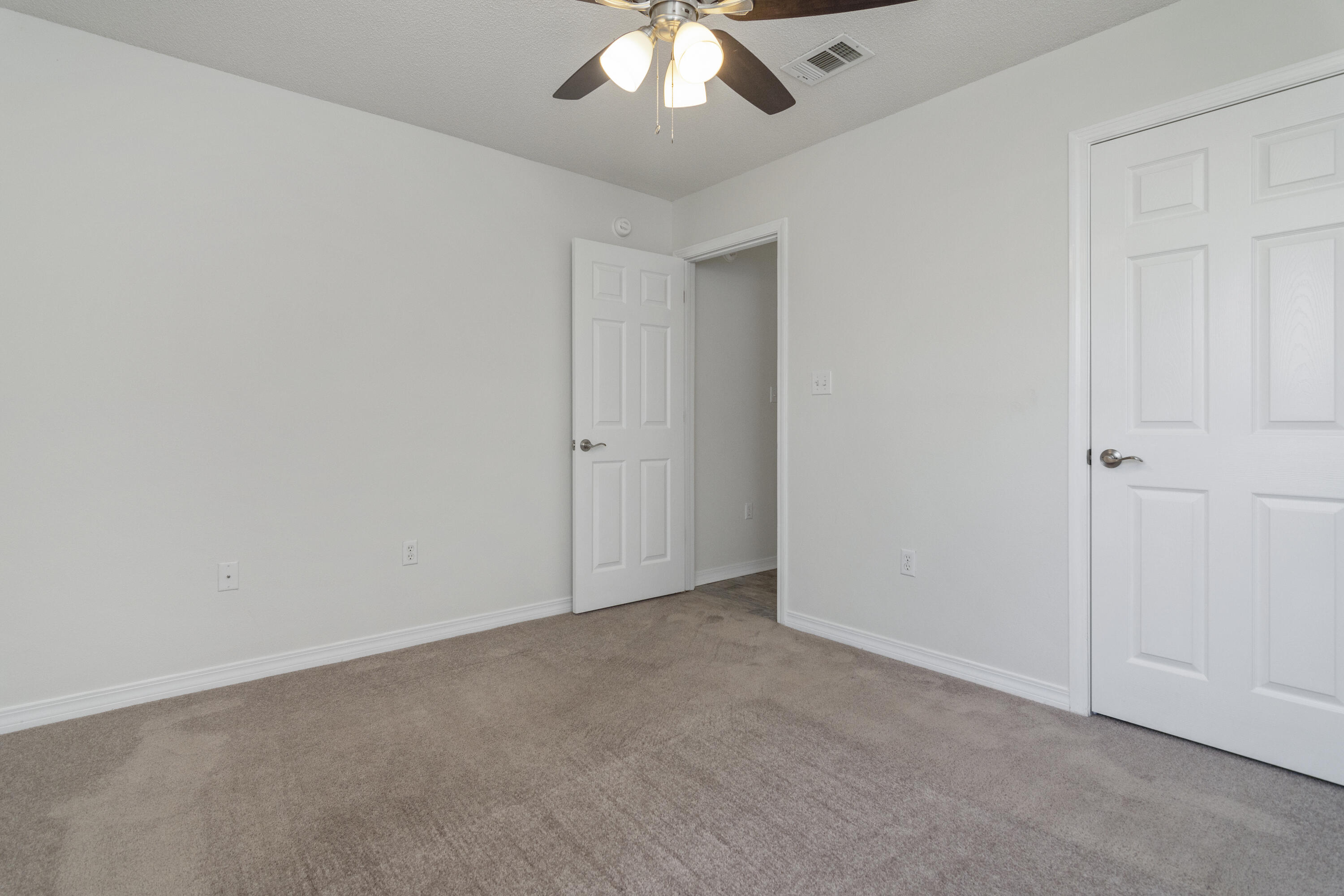 EMERALD VILLAGE PH I - Residential