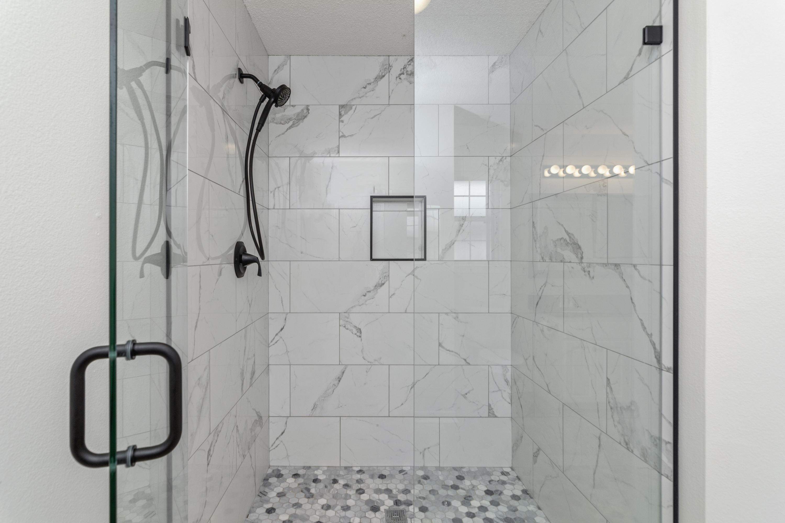 EMERALD VILLAGE PH I - Residential