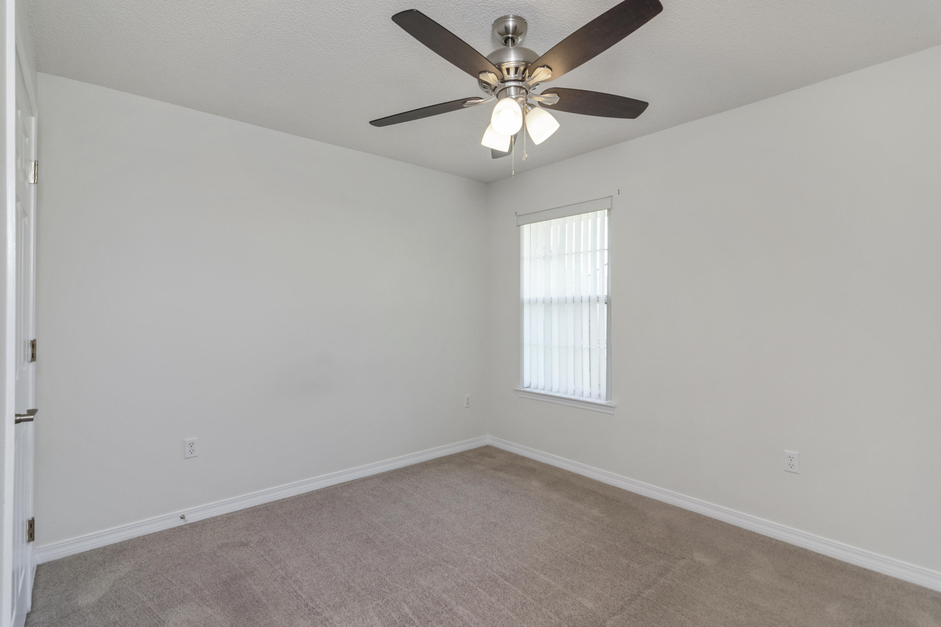 EMERALD VILLAGE PH I - Residential