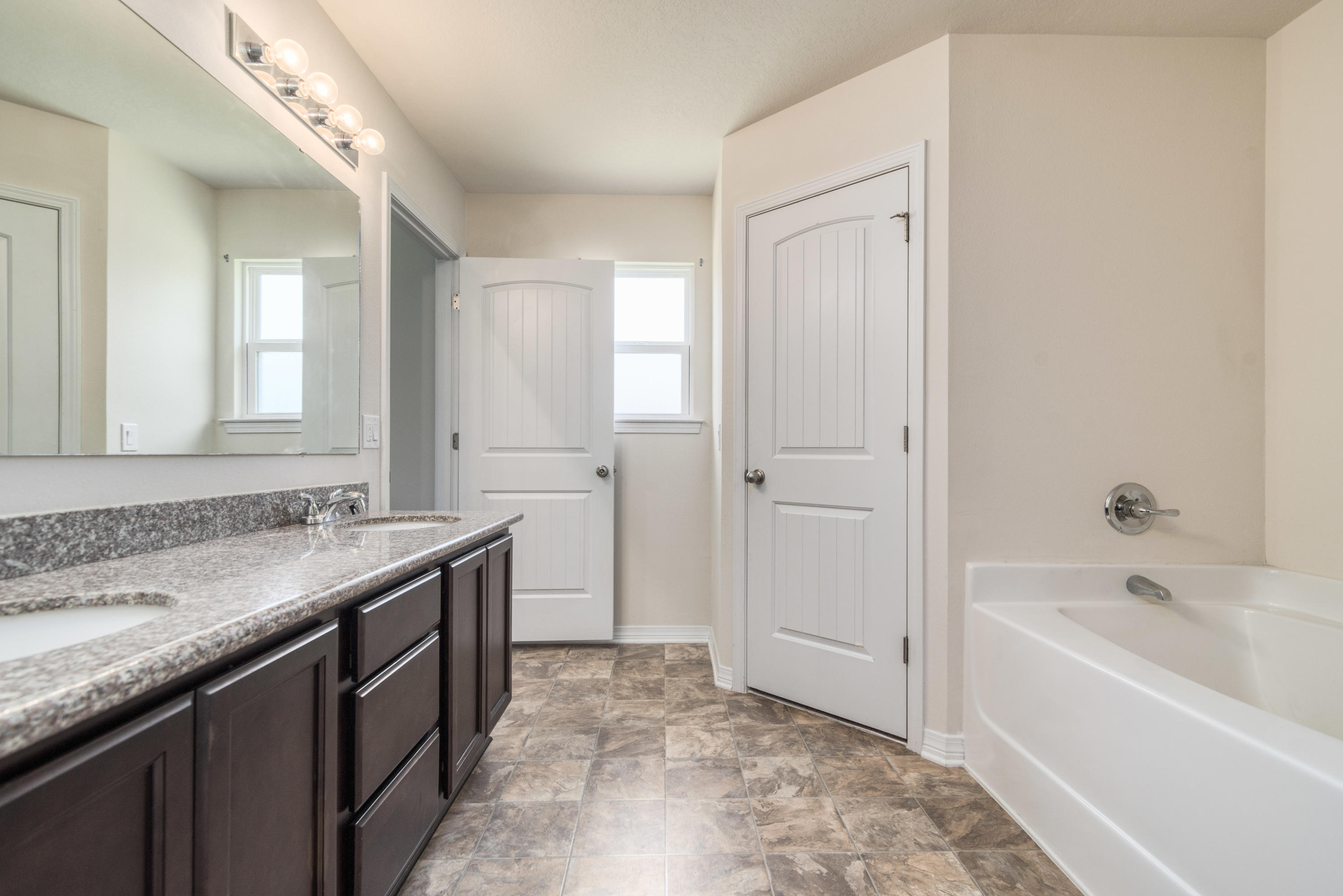 NAVARRE S/D 2ND ADDN - Residential