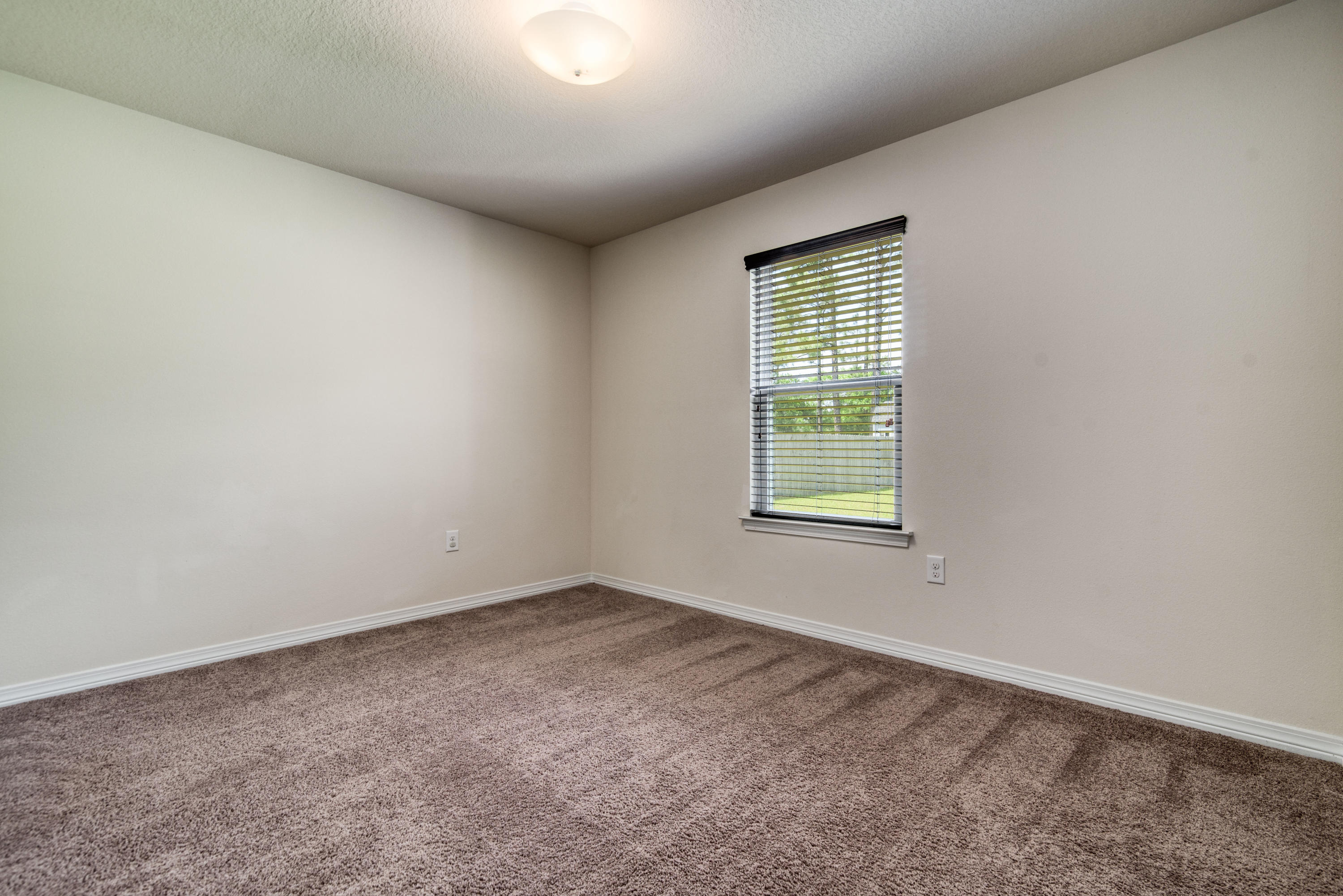 NAVARRE S/D 2ND ADDN - Residential