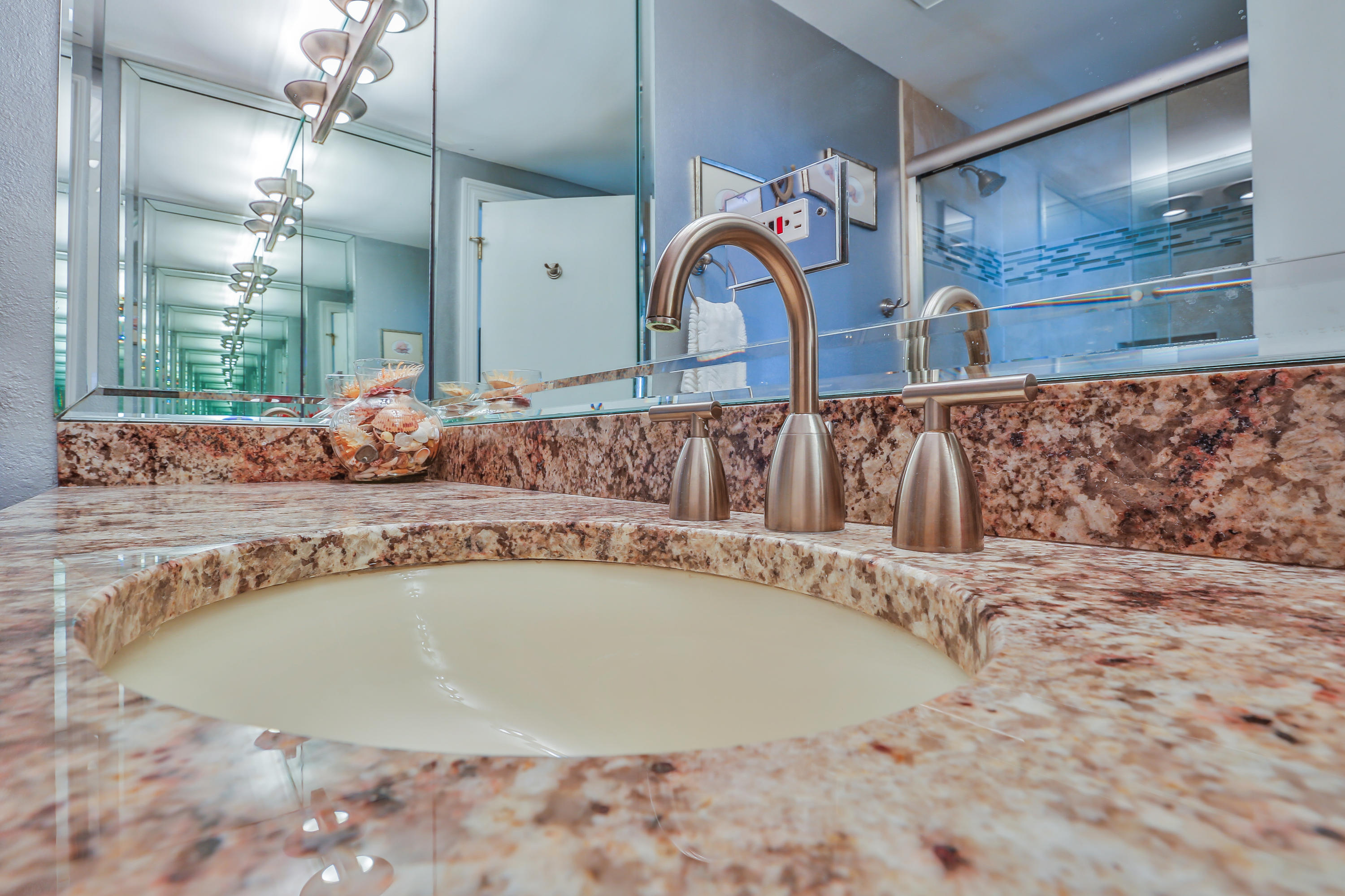 EAST PASS TOWERS CONDO PH 2 - Residential