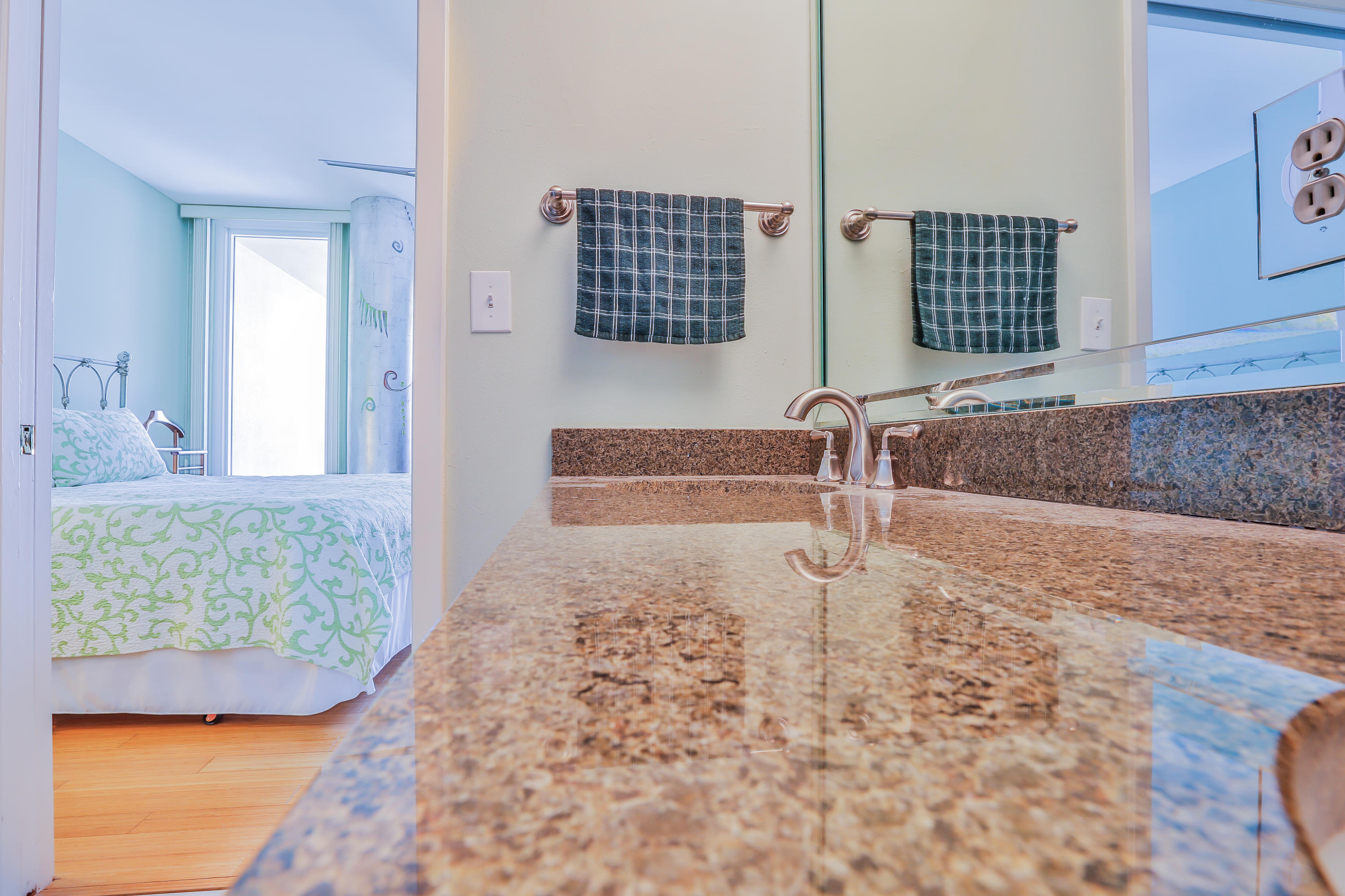 EAST PASS TOWERS CONDO PH 2 - Residential