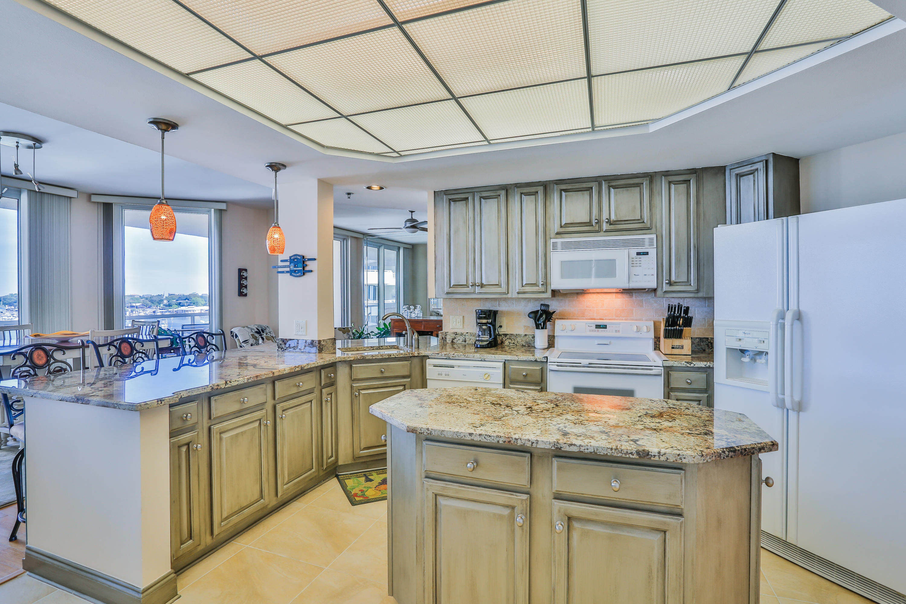 EAST PASS TOWERS CONDO PH 2 - Residential