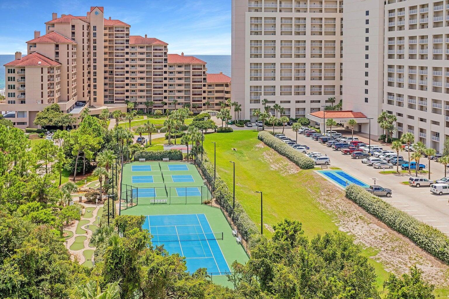SUMMIT AT TOPS'L (THE) - Residential