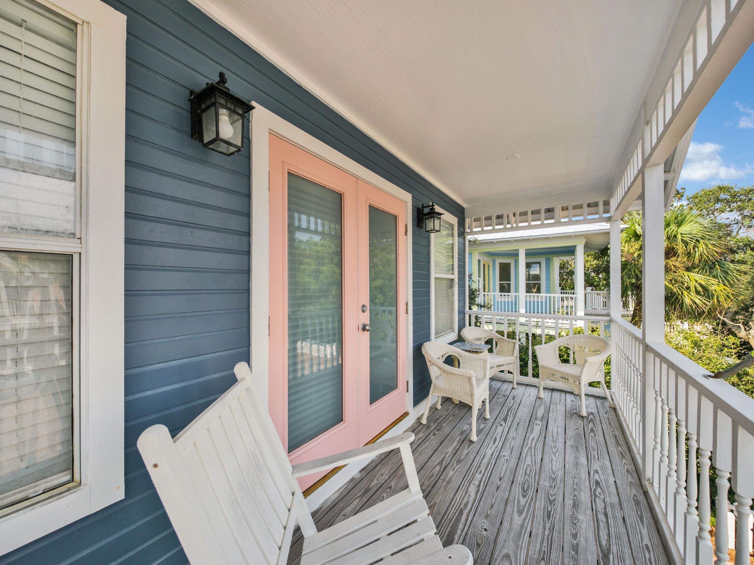 SUNRISE BEACH - Residential