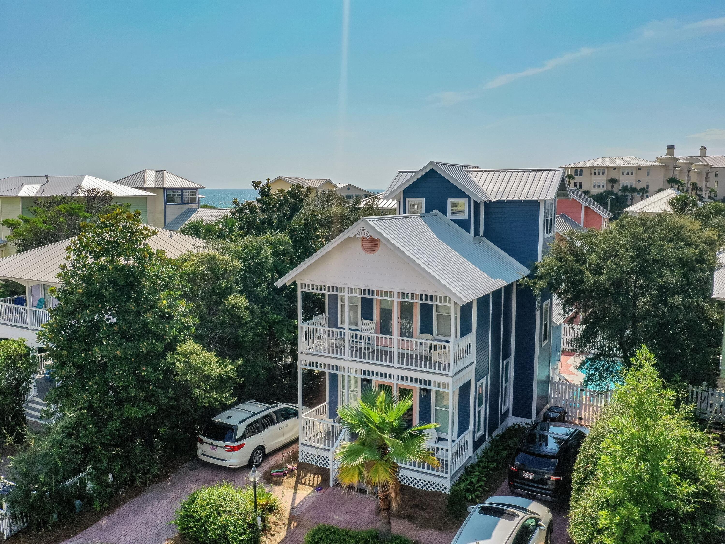 SUNRISE BEACH - Residential