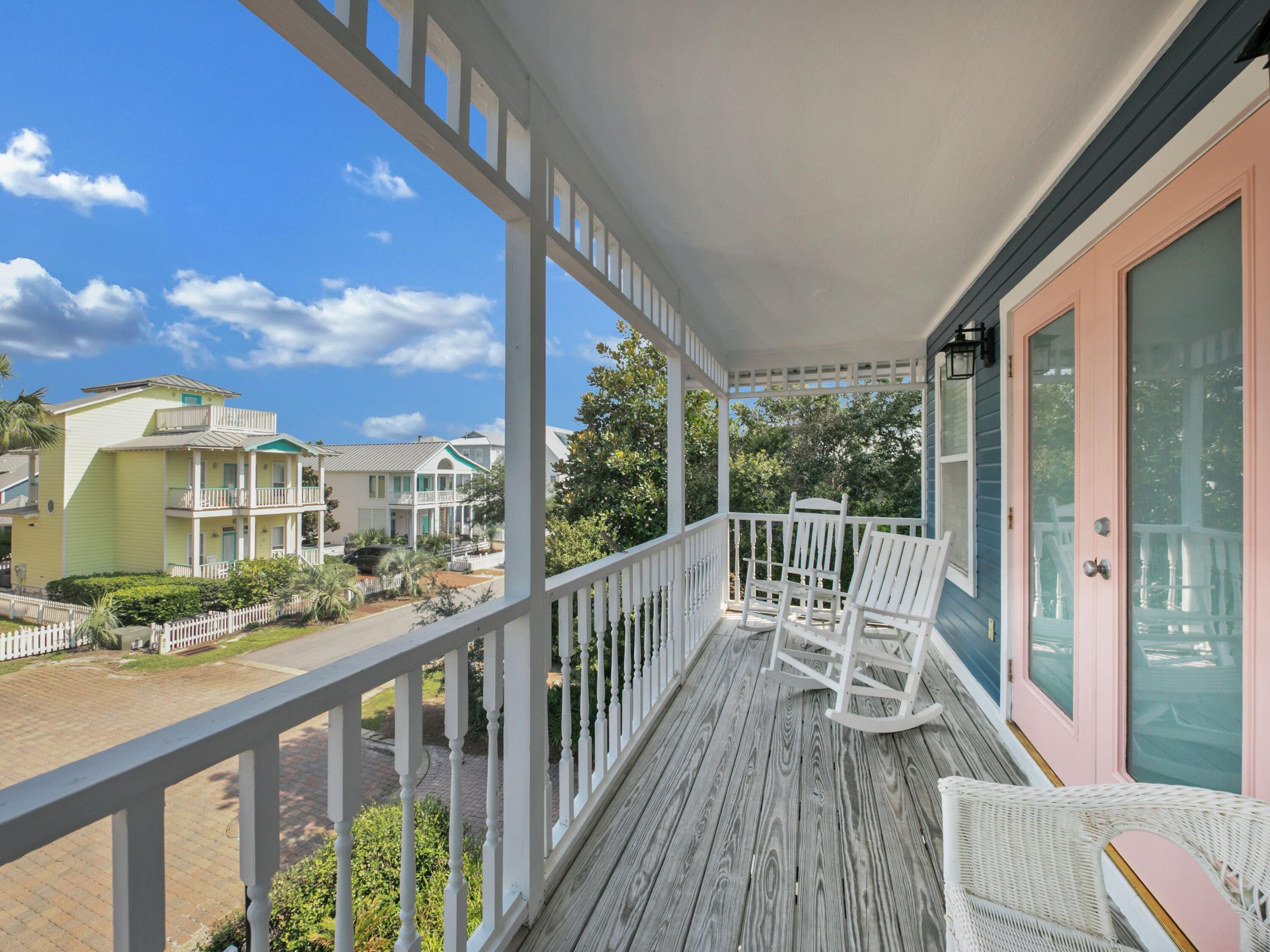 SUNRISE BEACH - Residential