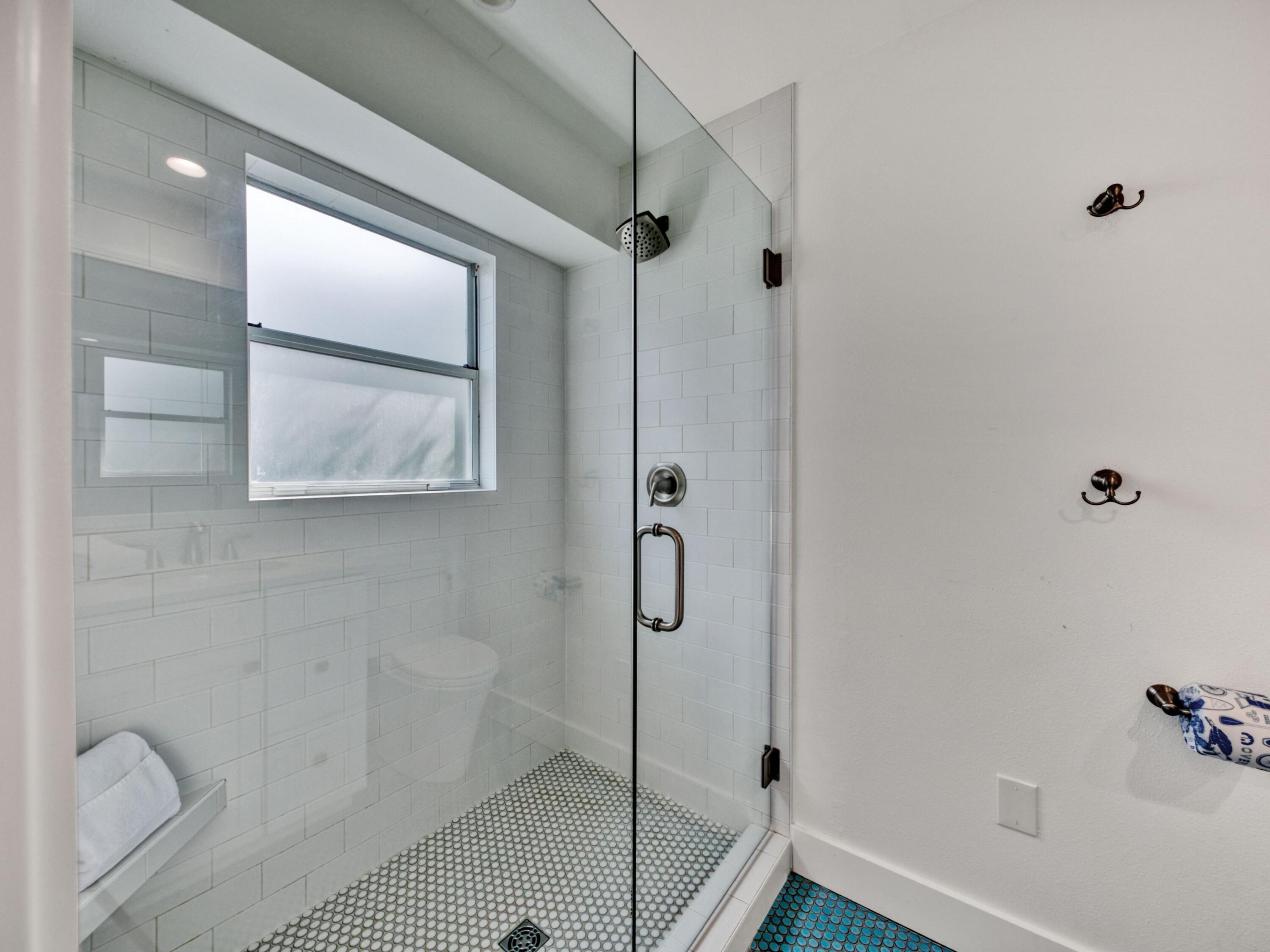 SUNRISE BEACH - Residential