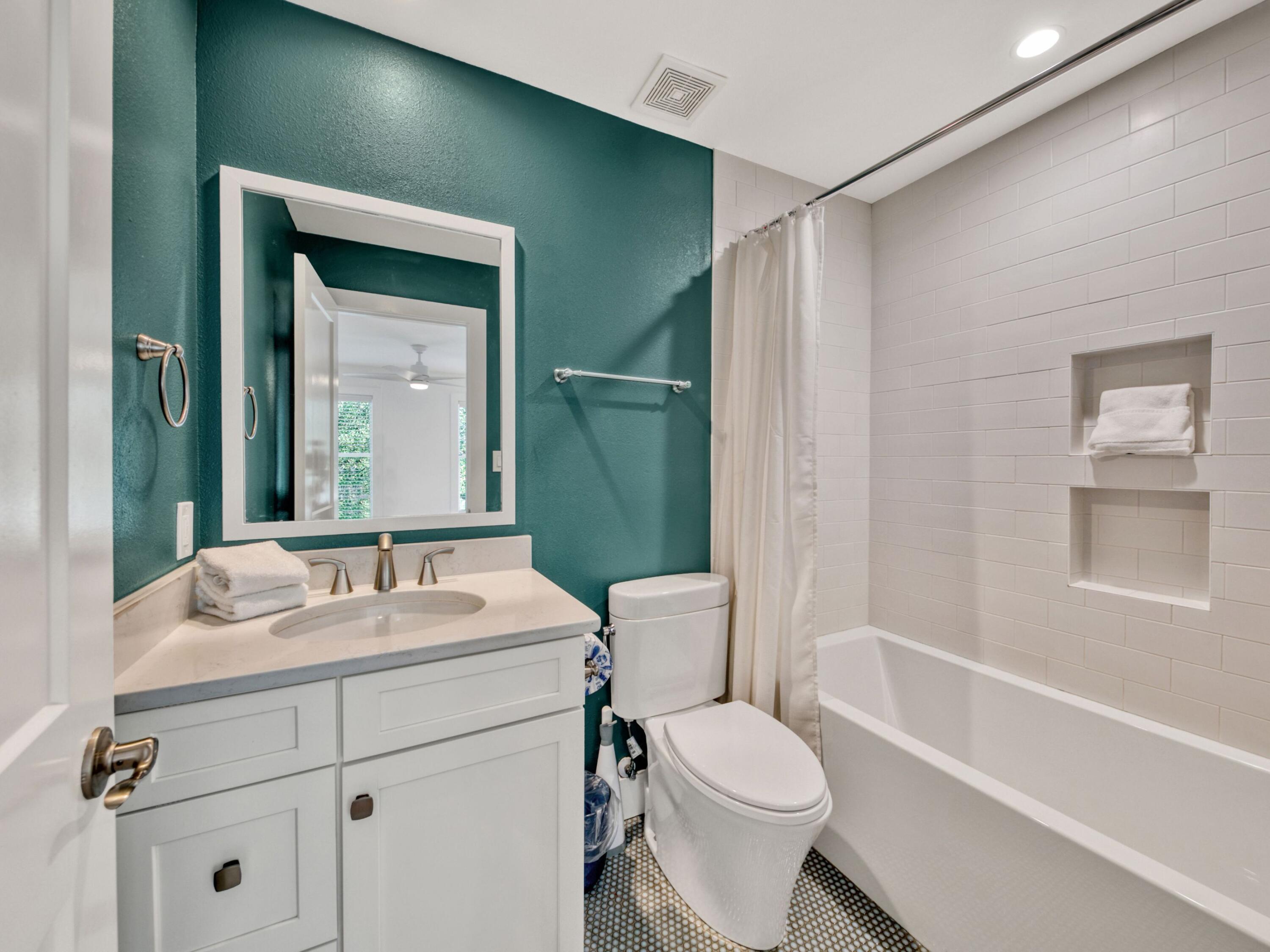 SUNRISE BEACH - Residential