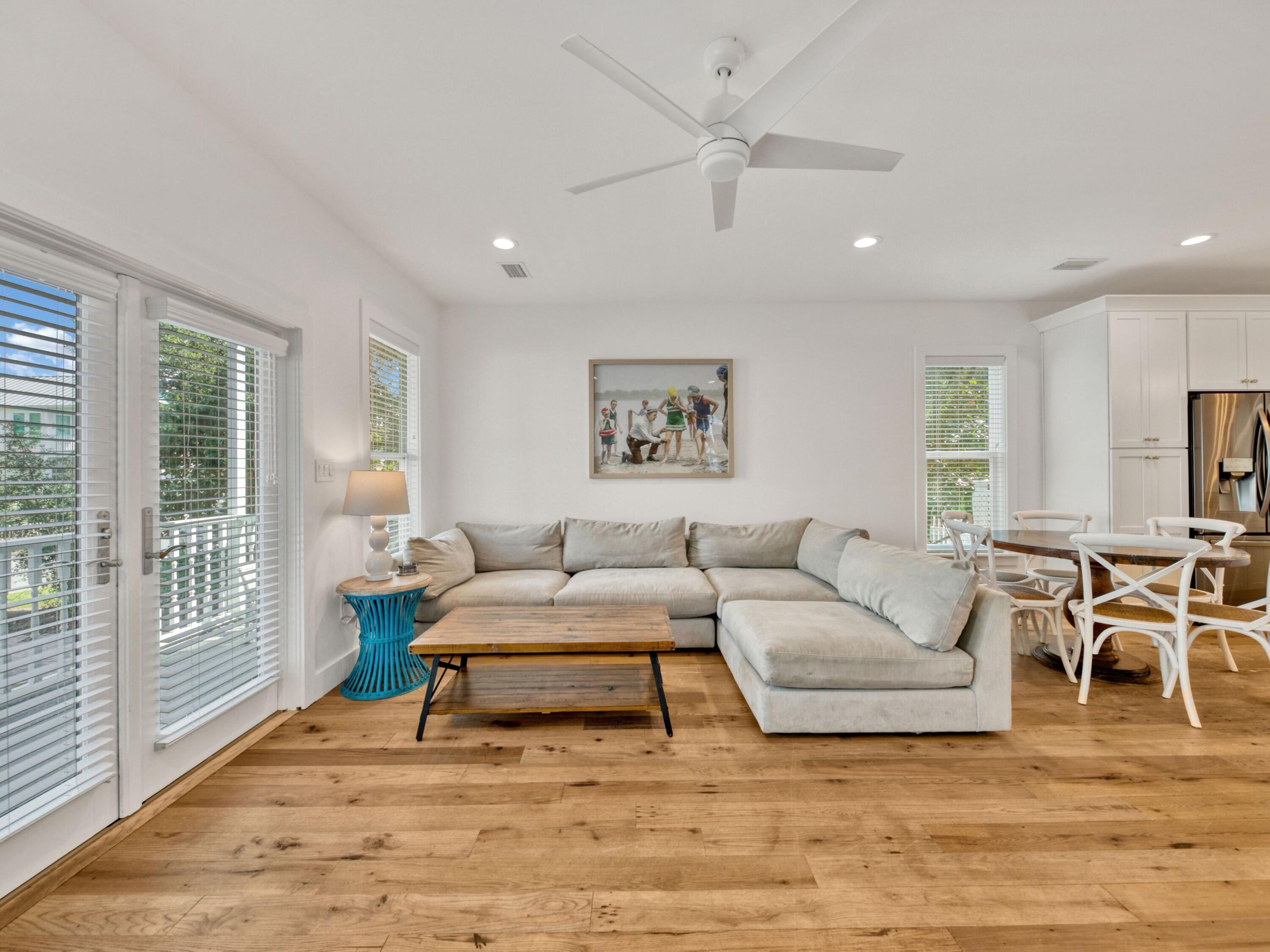 SUNRISE BEACH - Residential