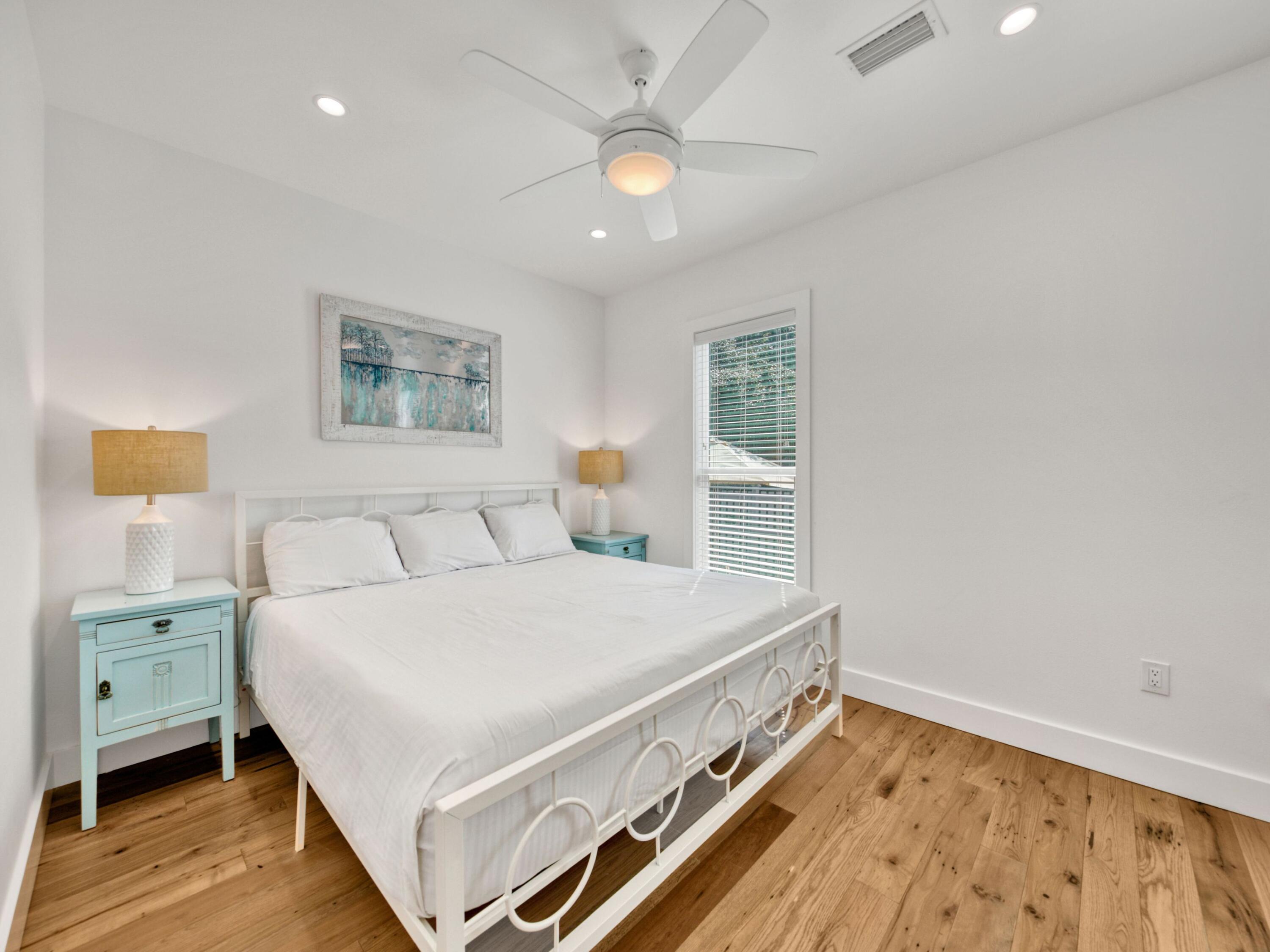 SUNRISE BEACH - Residential