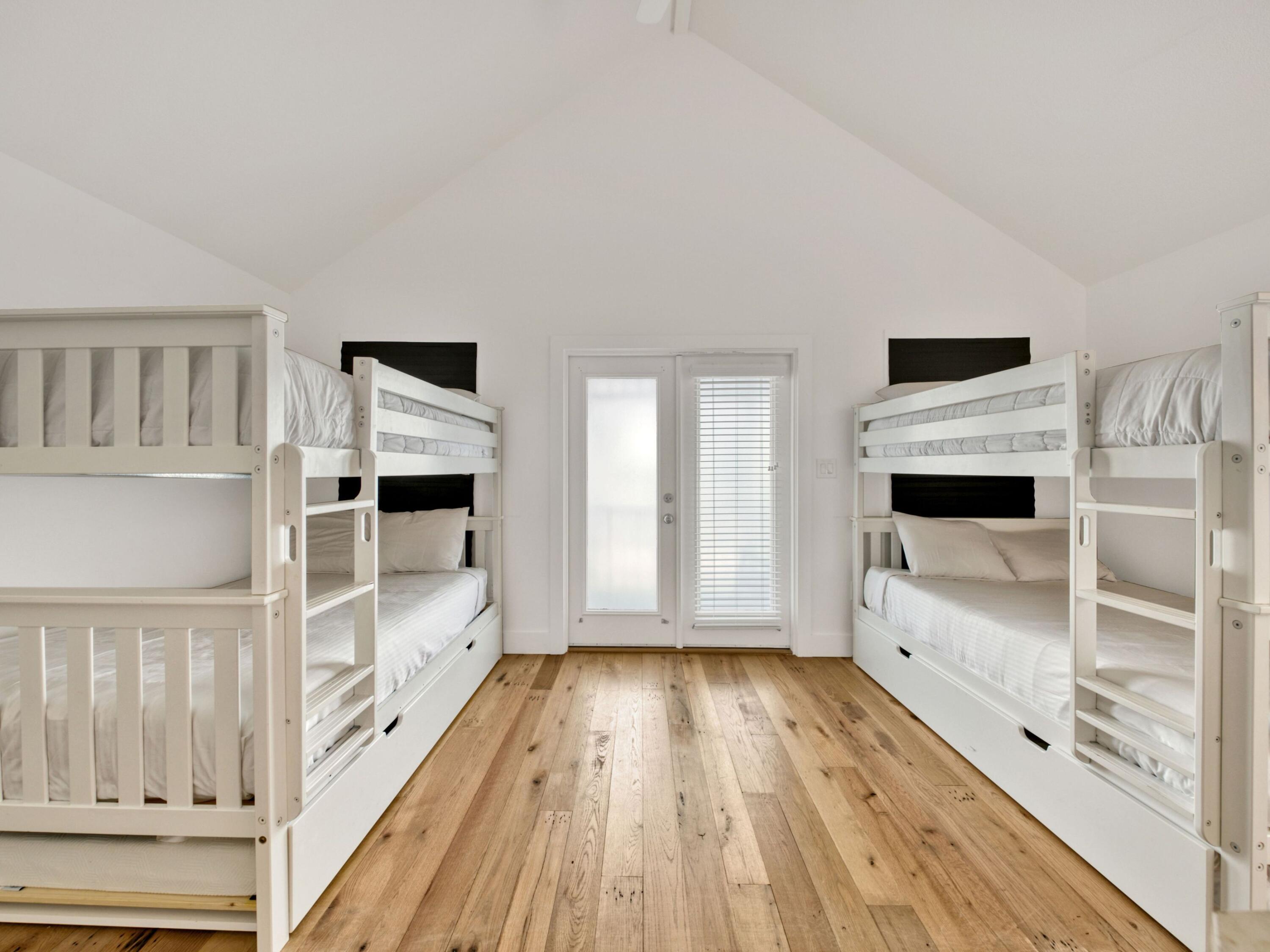 SUNRISE BEACH - Residential