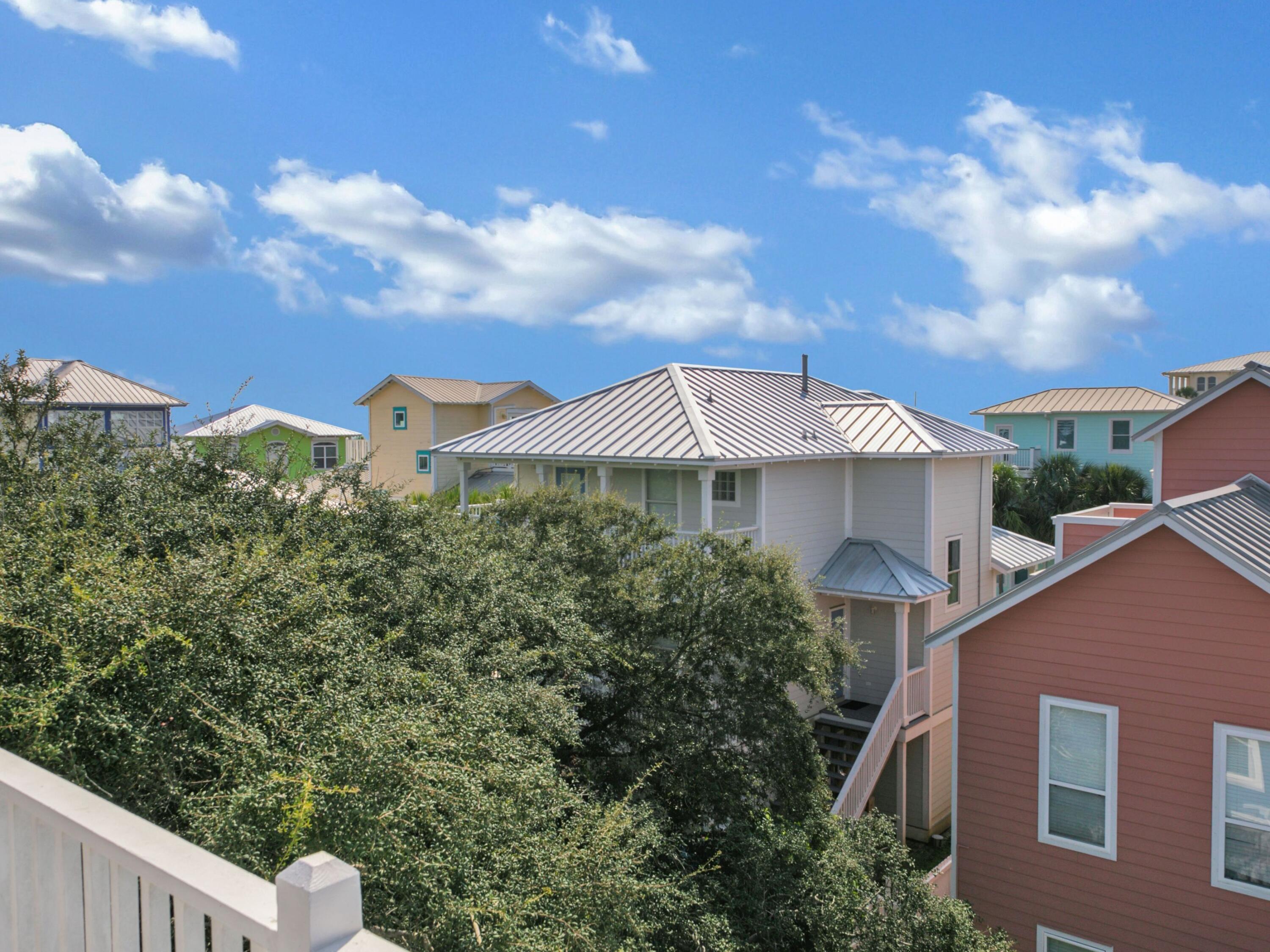 SUNRISE BEACH - Residential