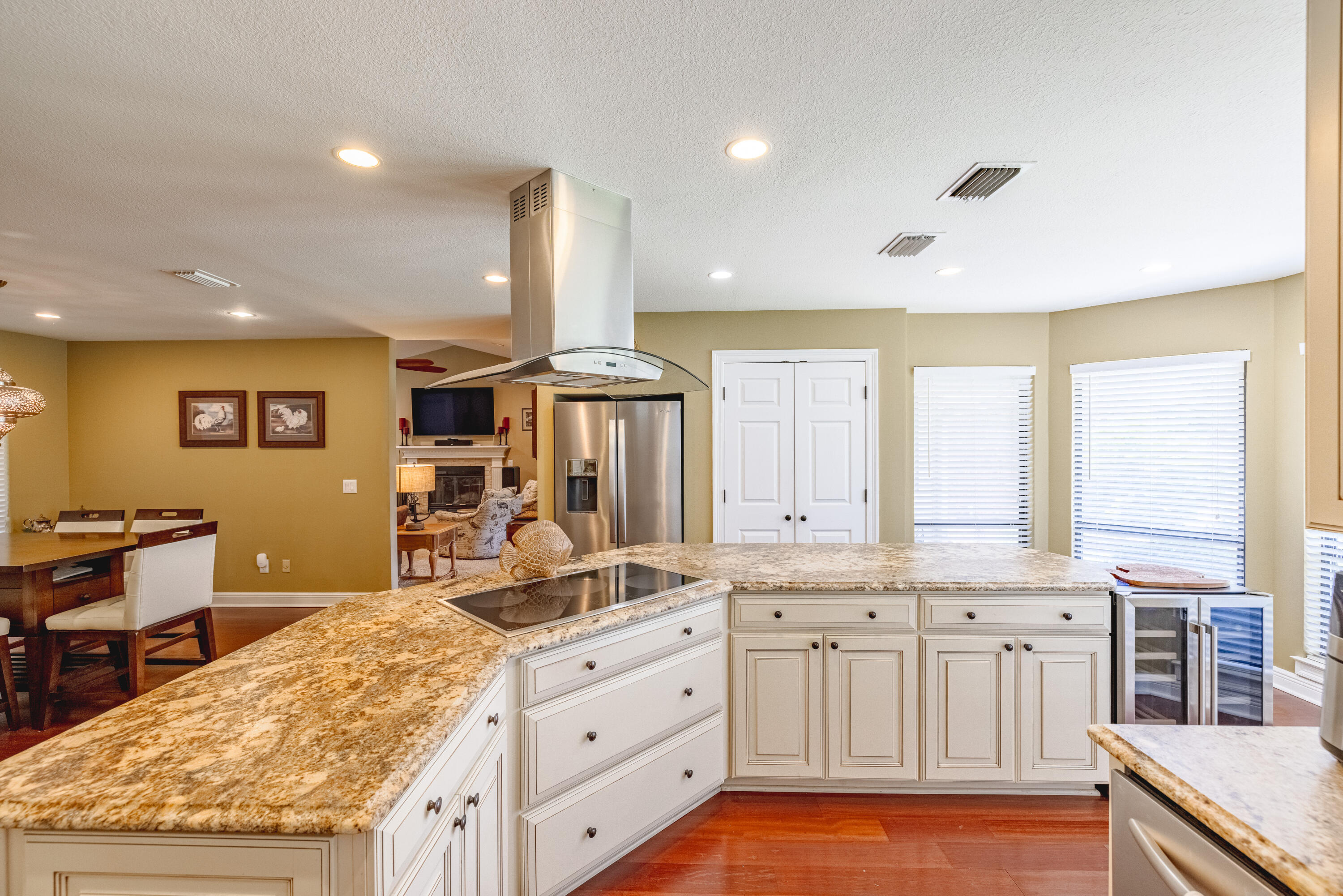 Colony Club - Residential