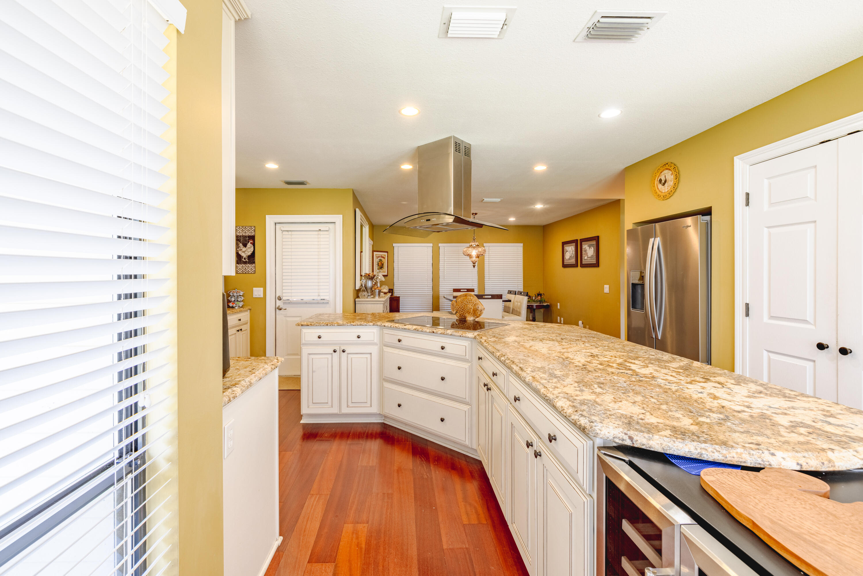 Colony Club - Residential