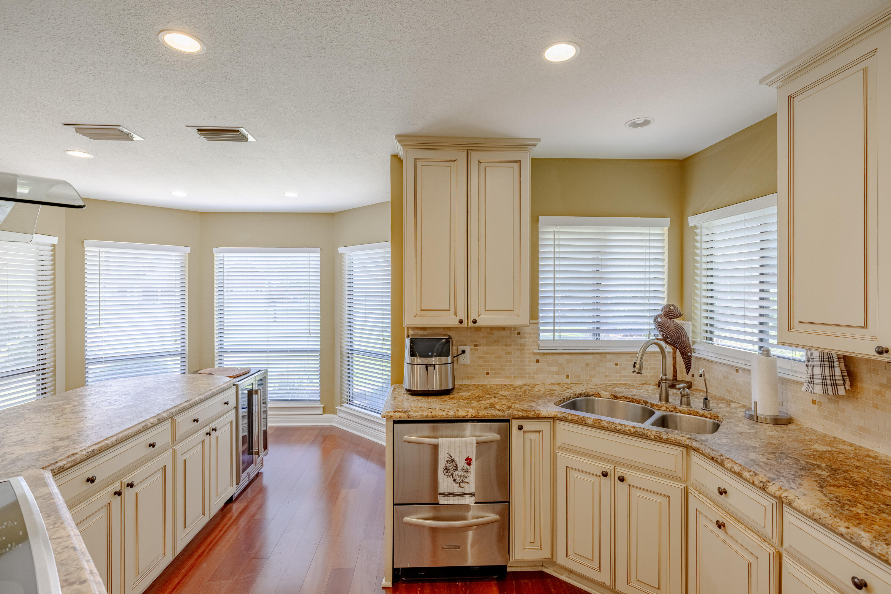 Colony Club - Residential