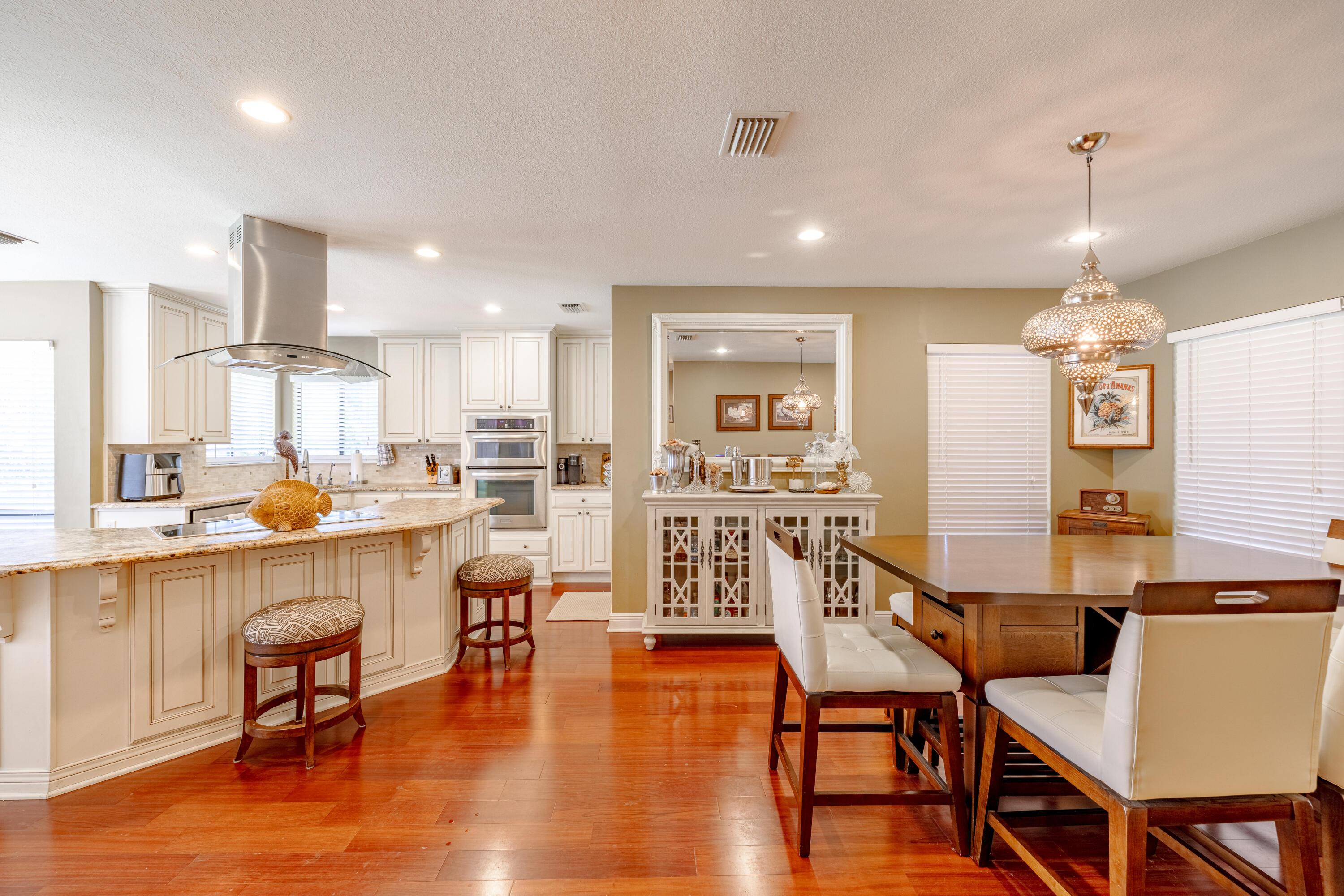 Colony Club - Residential