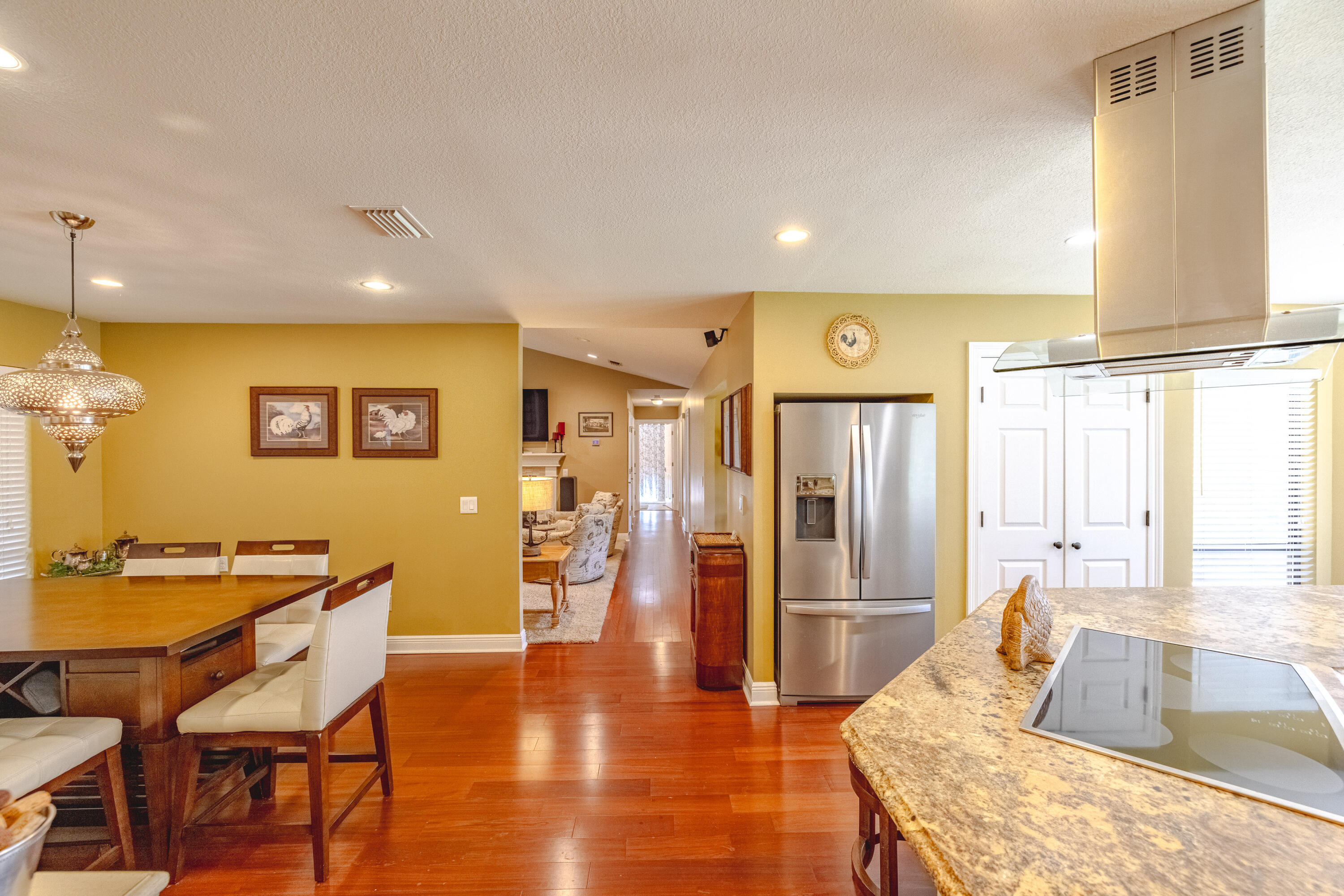 Colony Club - Residential