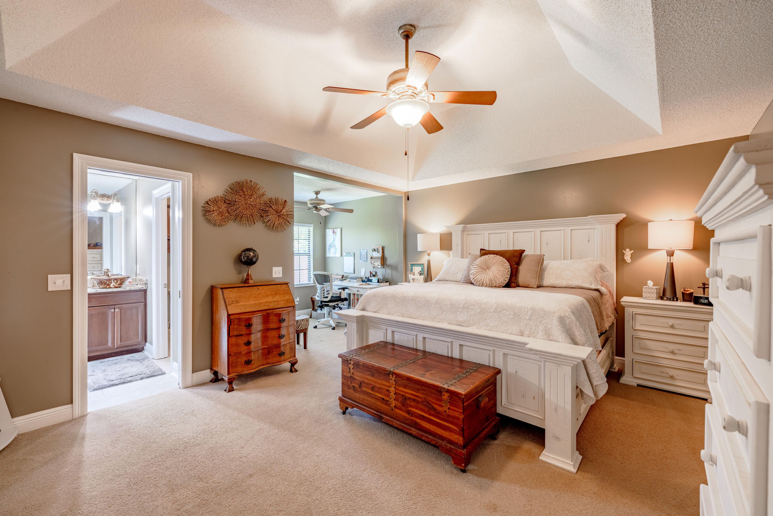 Colony Club - Residential